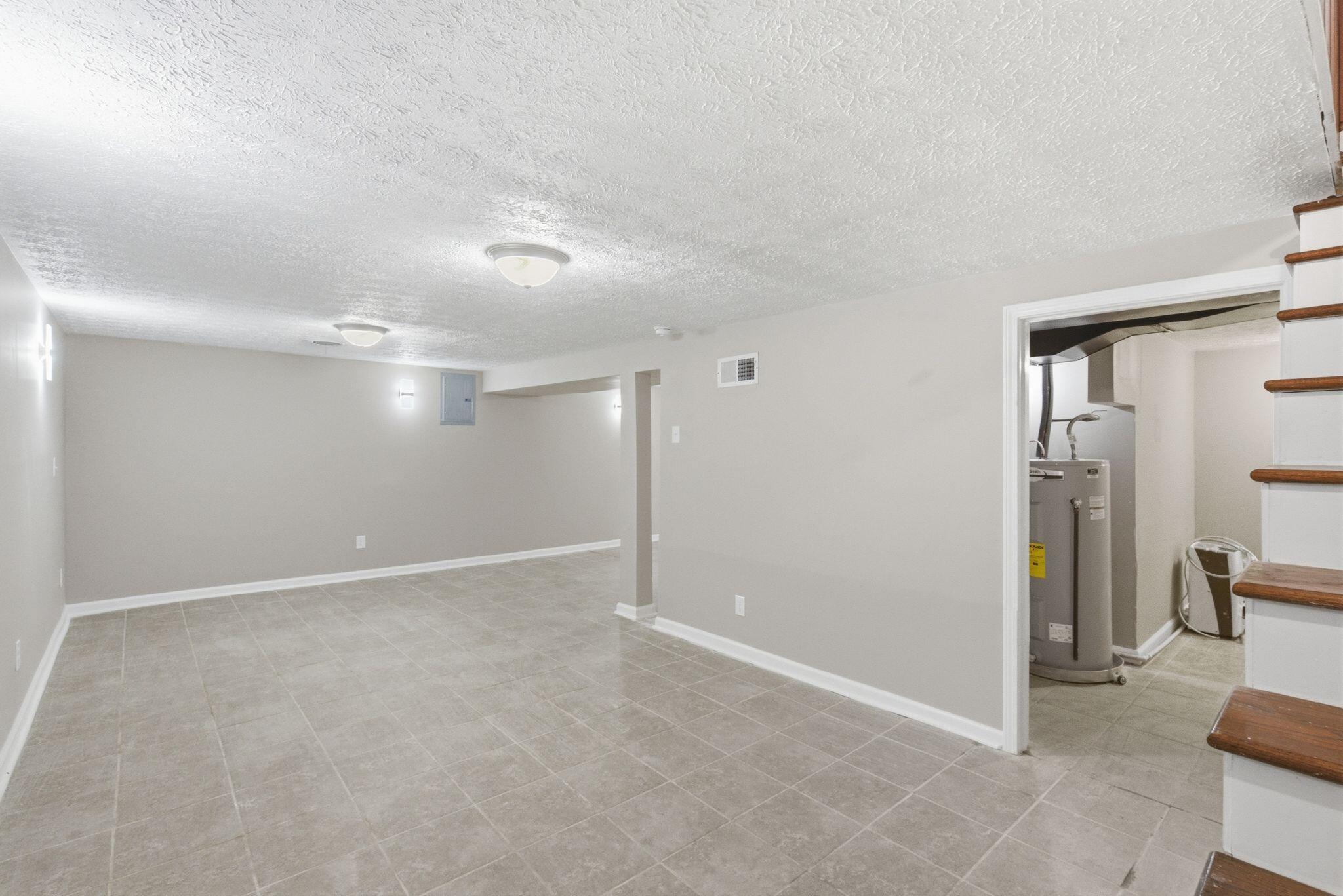 653 Valley Drive Property Photo 25