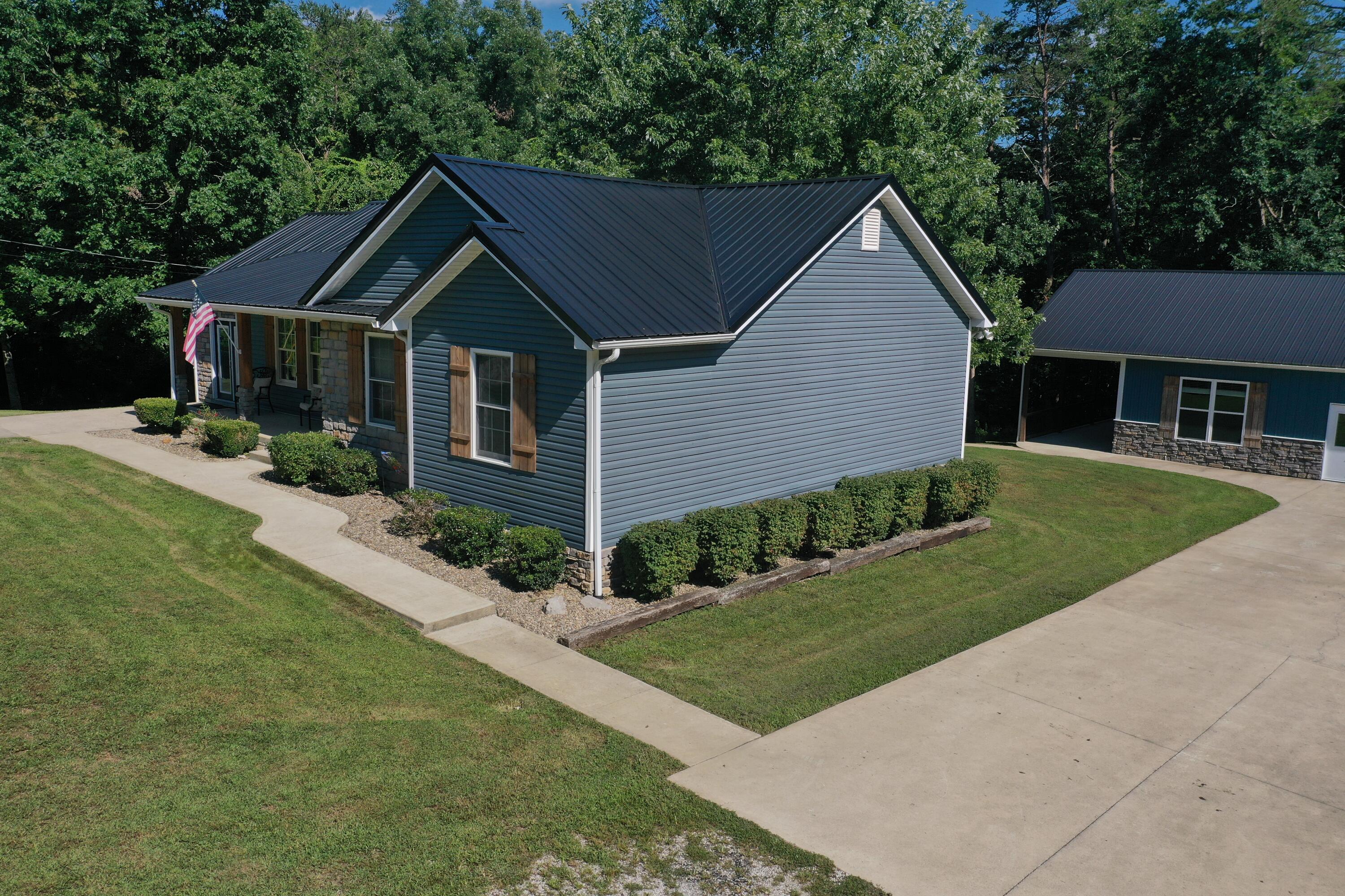 285 Evergreen Drive Property Photo 10