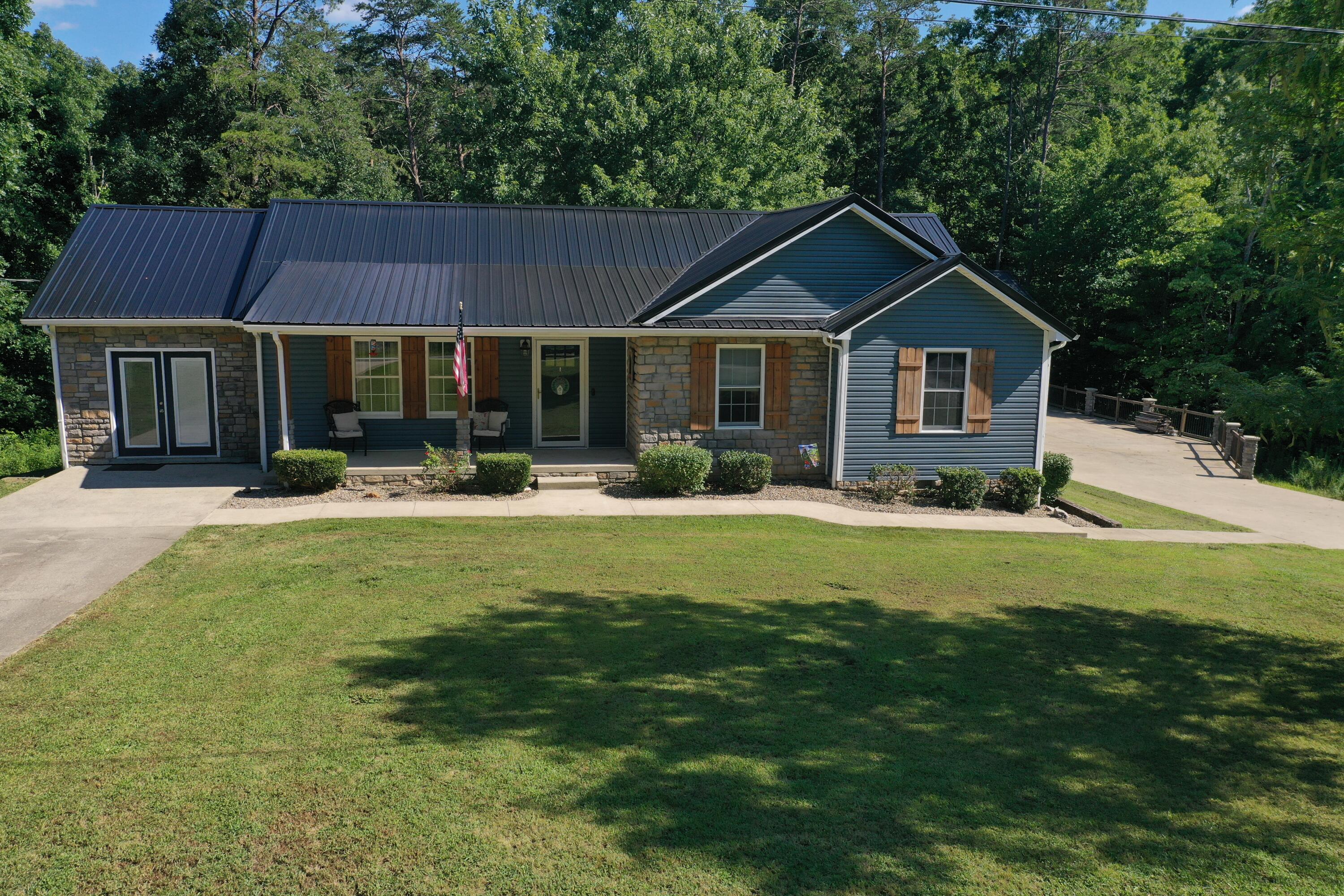 285 Evergreen Drive Property Photo 11