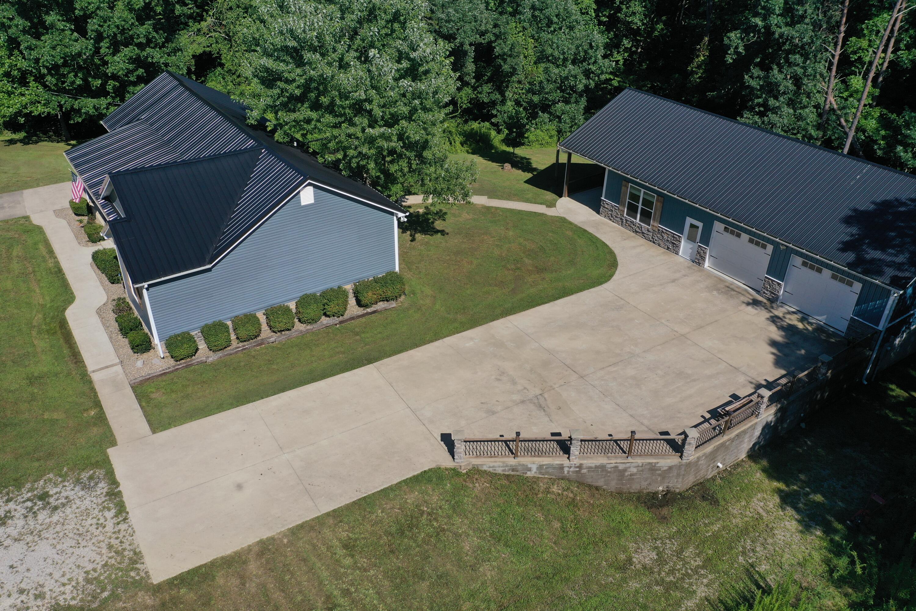 285 Evergreen Drive Property Photo 15