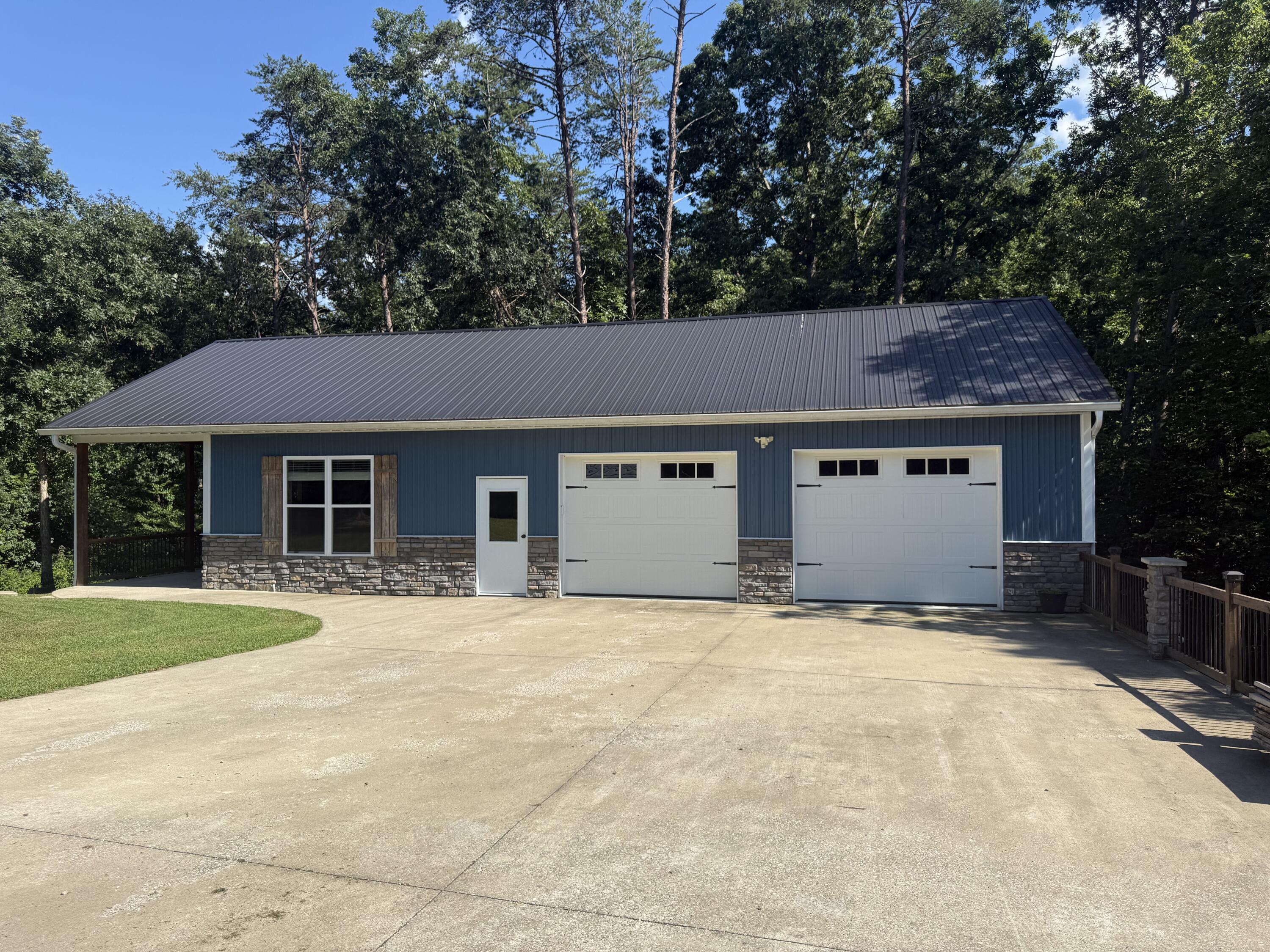 285 Evergreen Drive Property Photo 41
