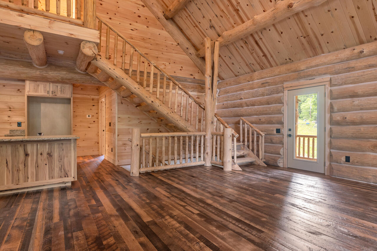 10 Forest Circle Property Photo 24