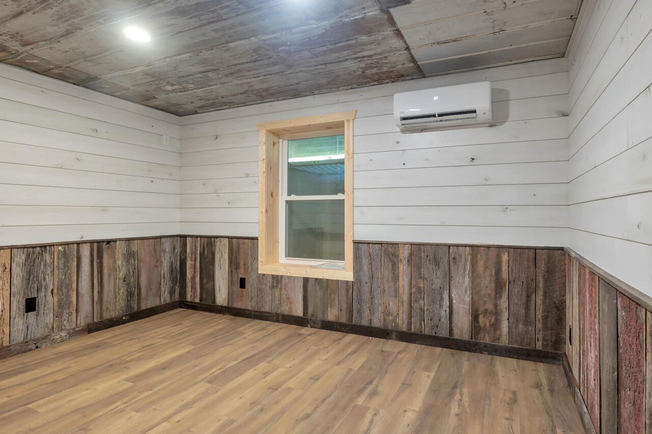 10 Forest Circle Property Photo 36