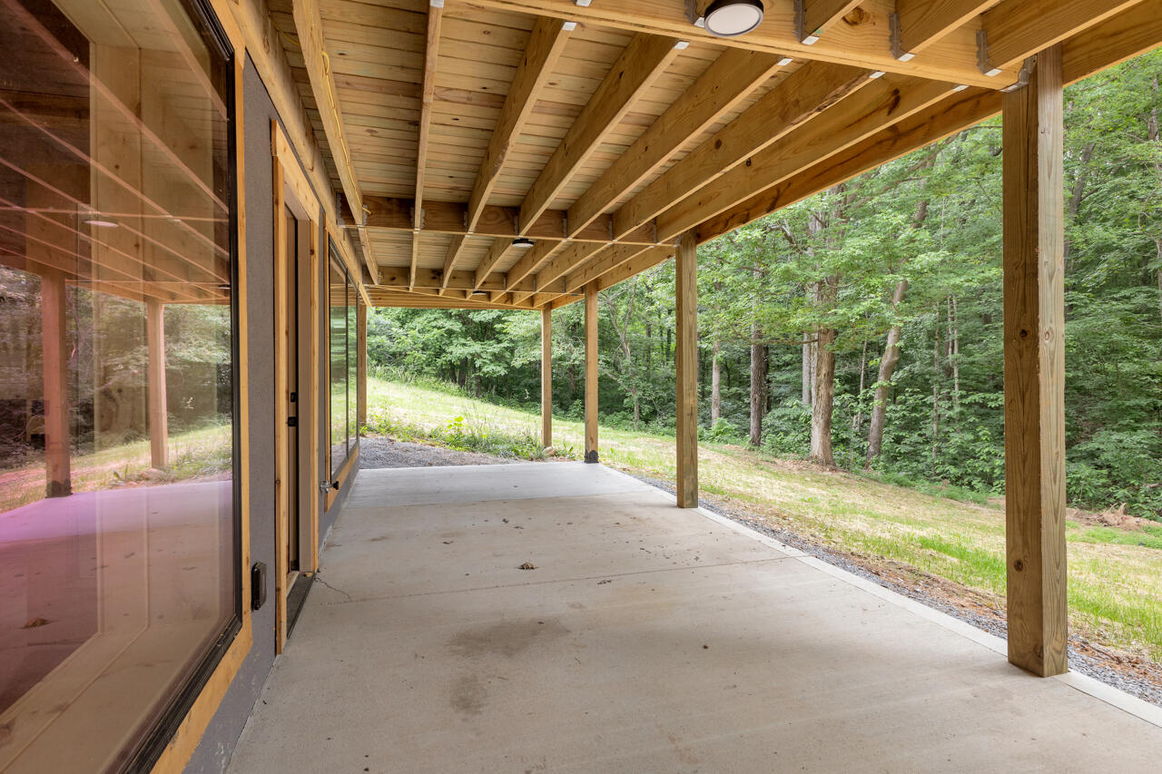 10 Forest Circle Property Photo 37