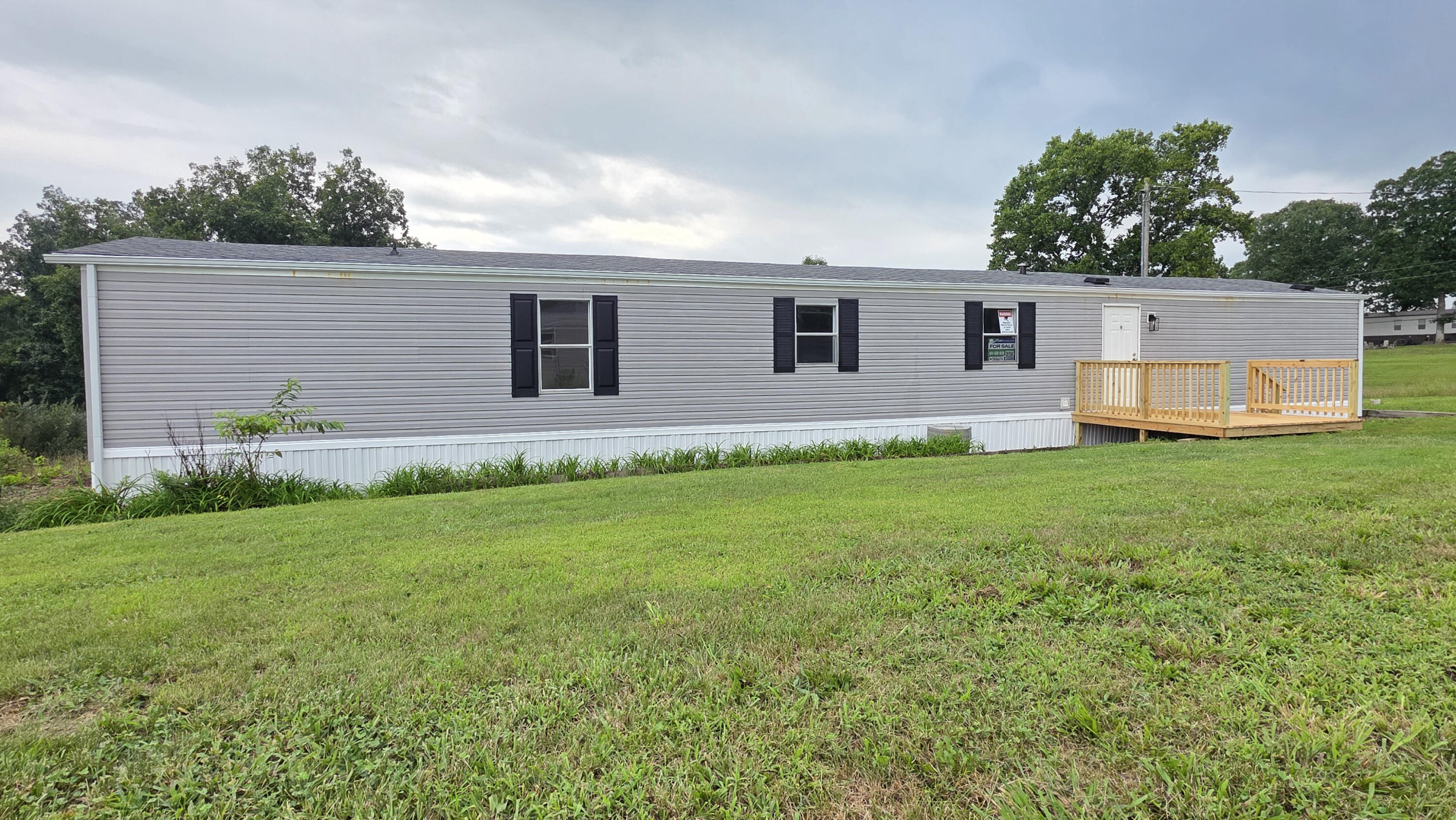 64 Longfield Trail Property Photo 2
