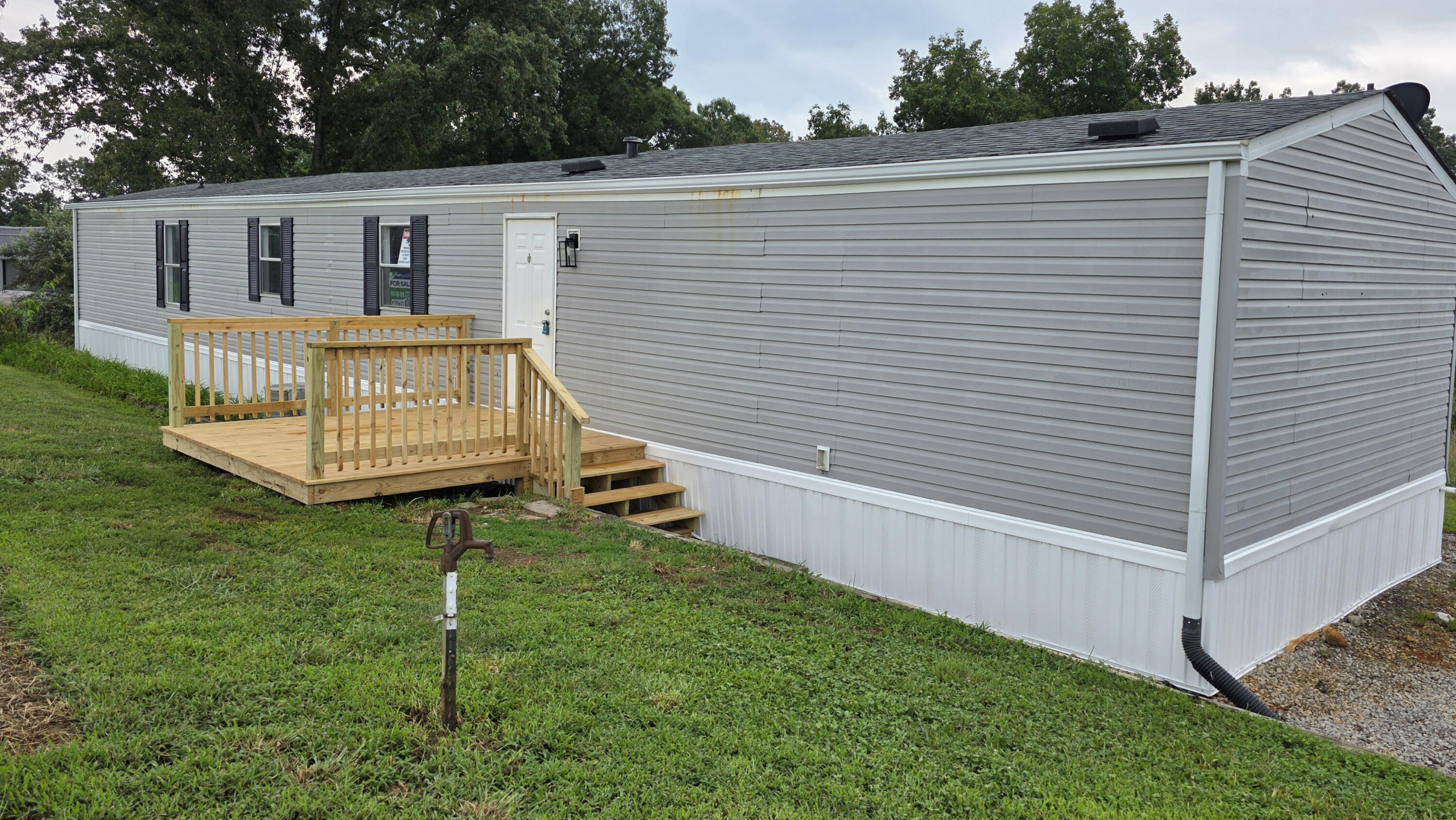 64 Longfield Trail Property Photo 3