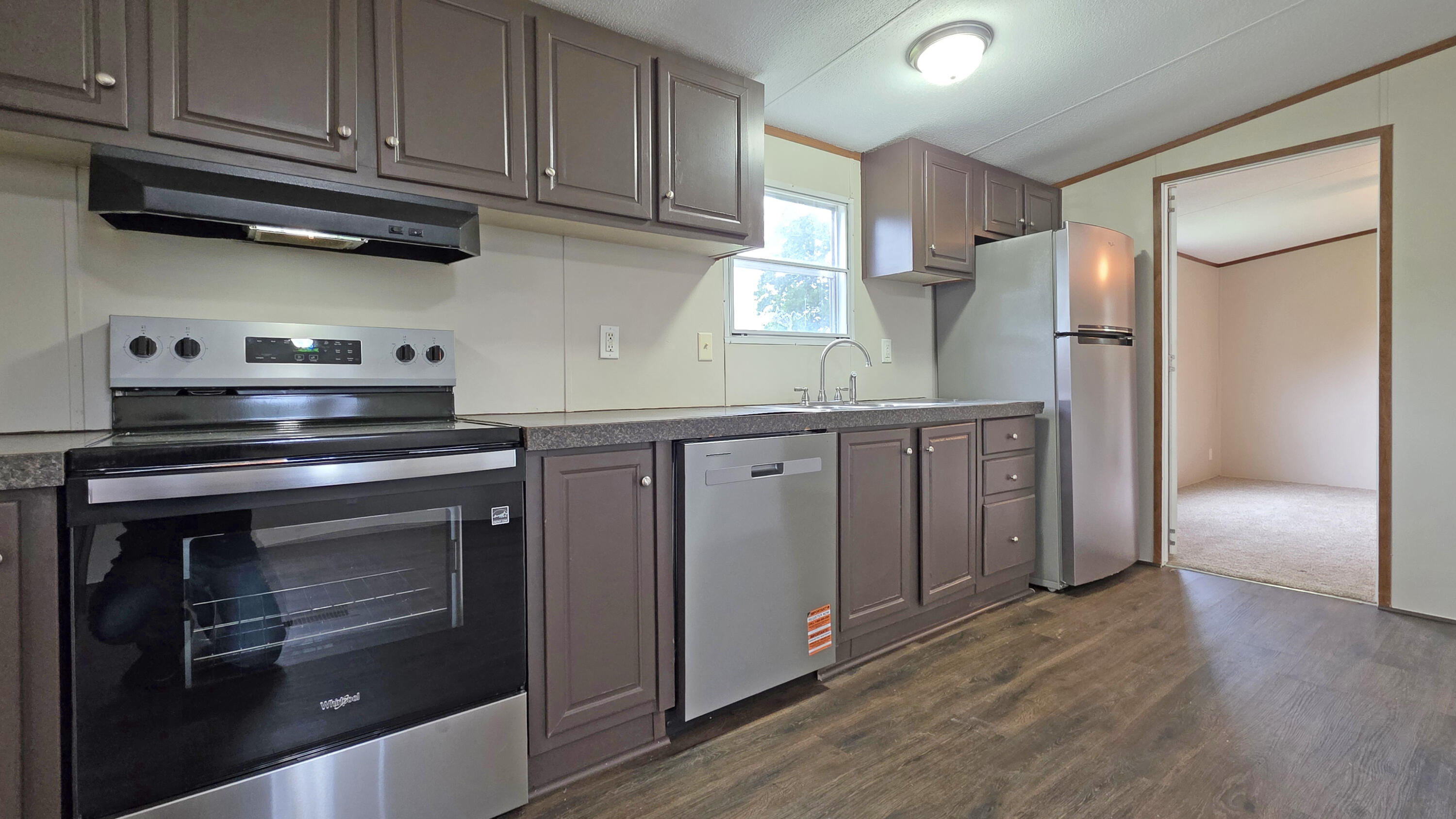 64 Longfield Trail Property Photo 9