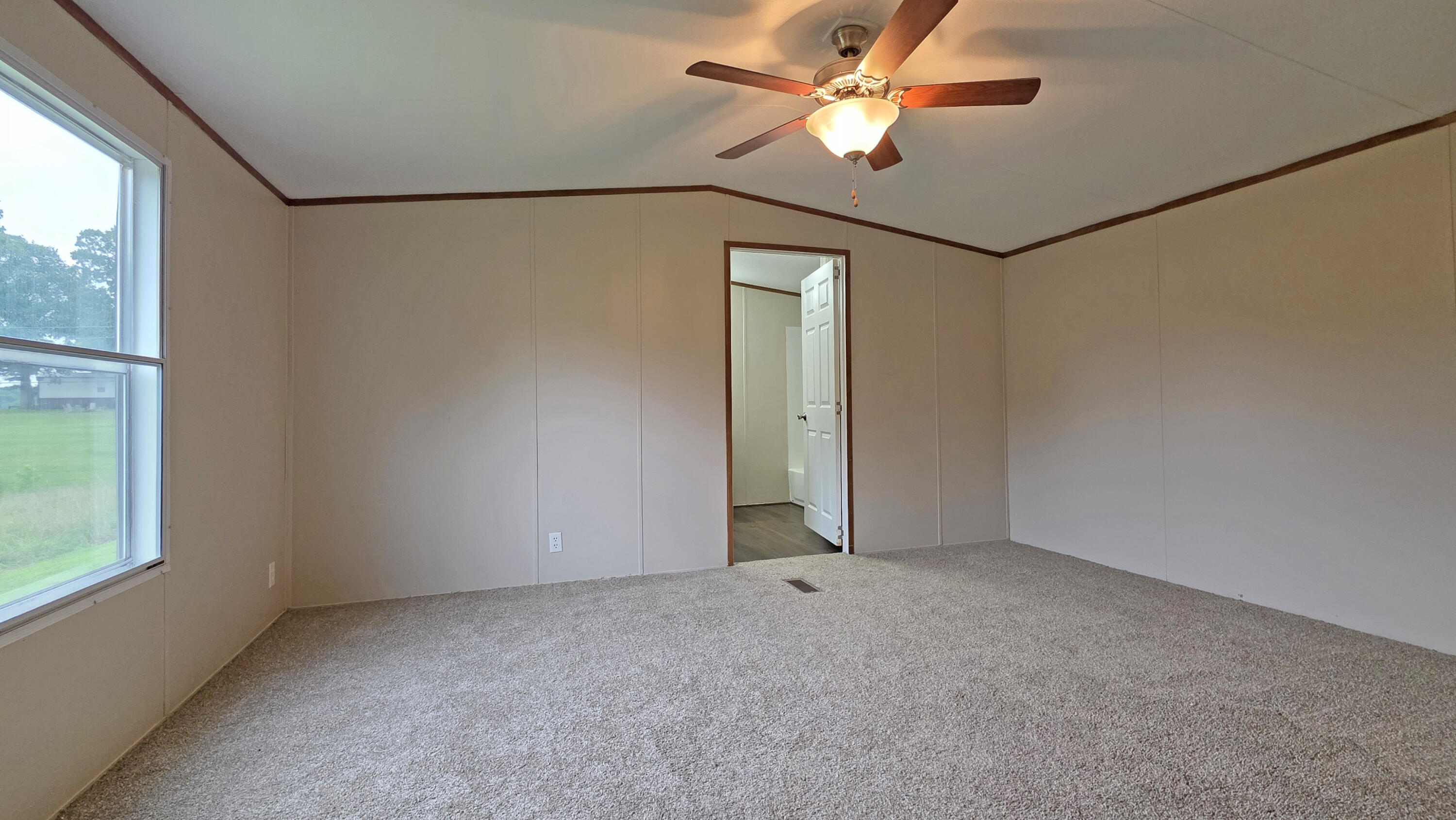 64 Longfield Trail Property Photo 14