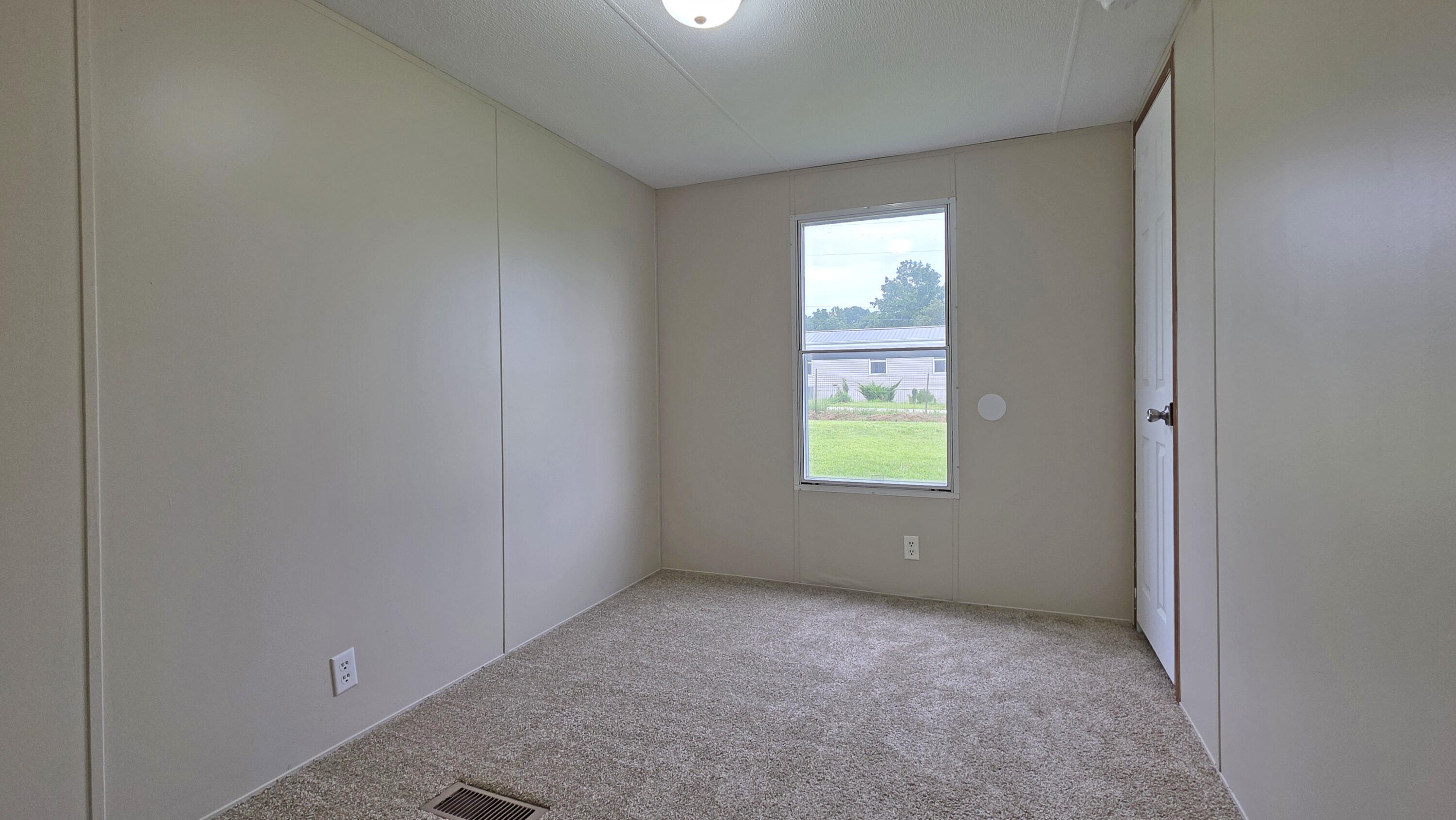 64 Longfield Trail Property Photo 21