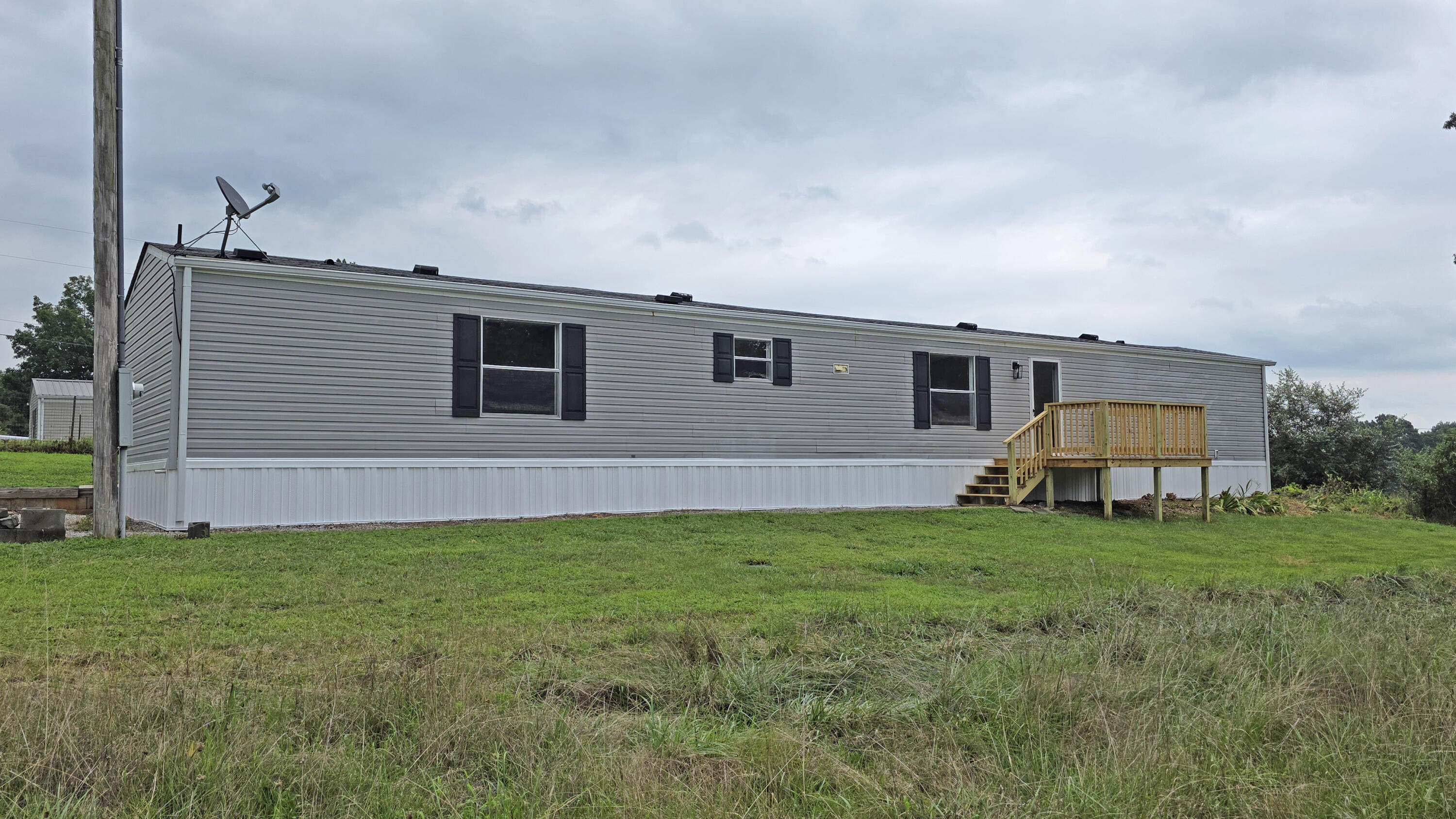 64 Longfield Trail Property Photo 26