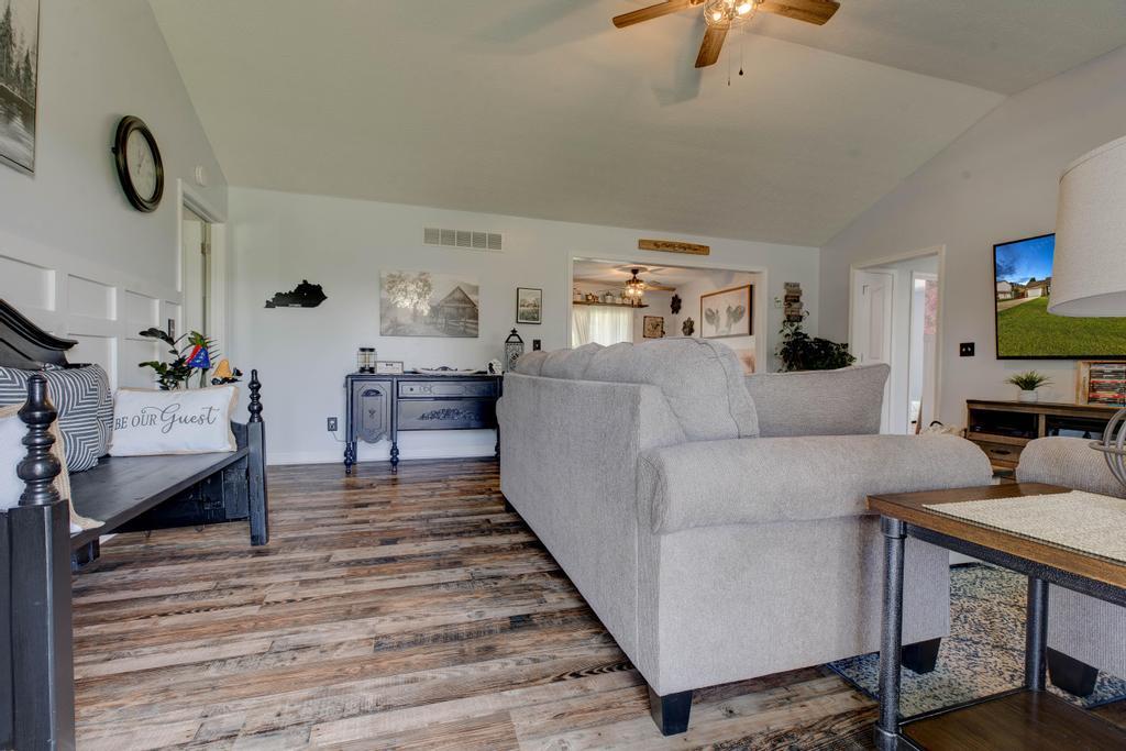 515 Bohon Road Property Photo 10