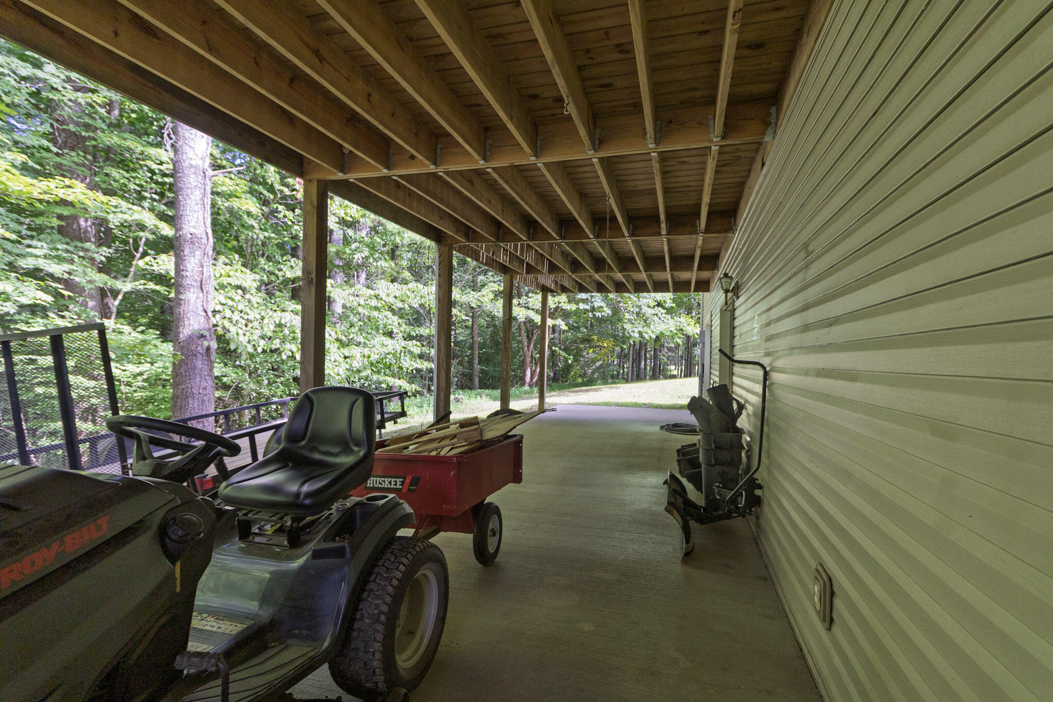 221 Bramblewood Drive Property Photo 42