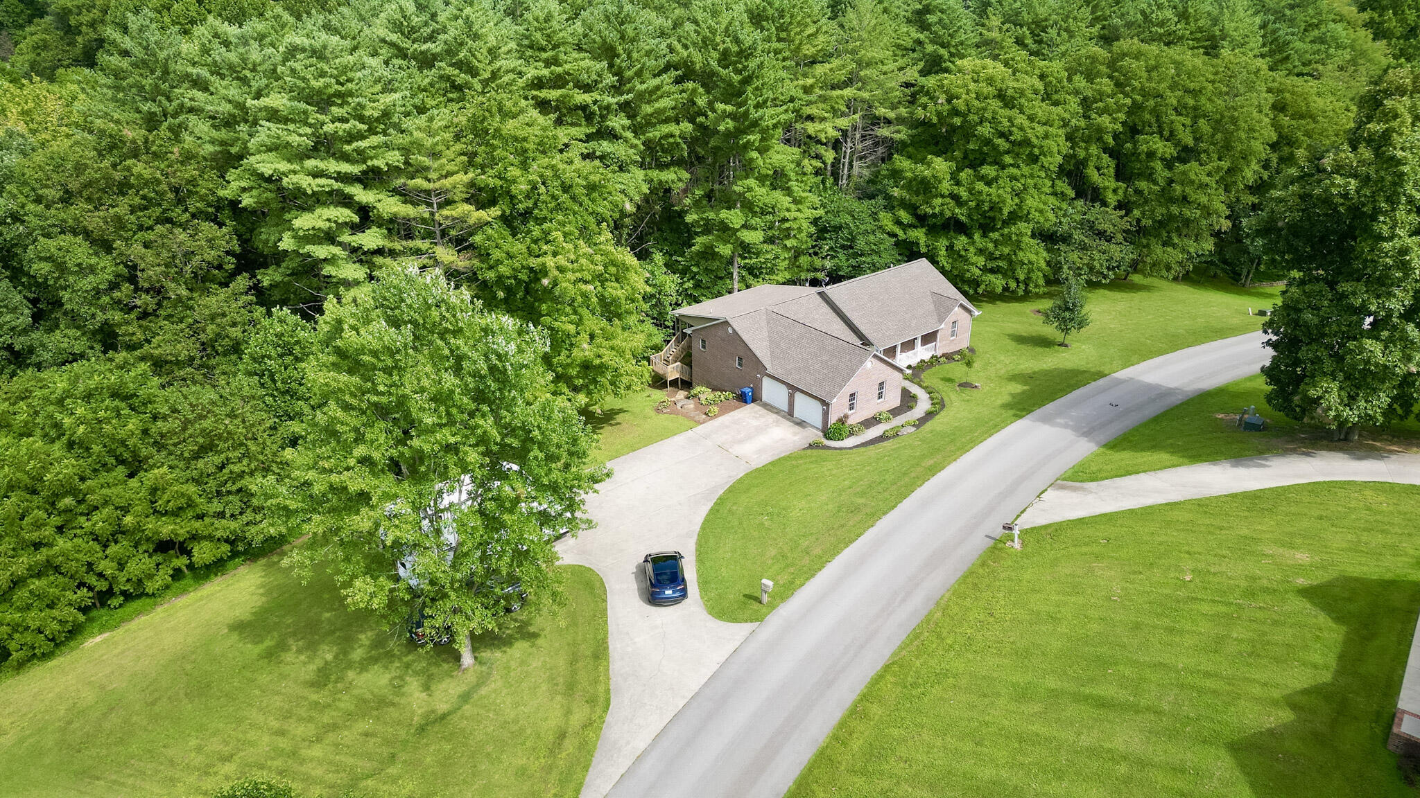221 Bramblewood Drive Property Photo 46