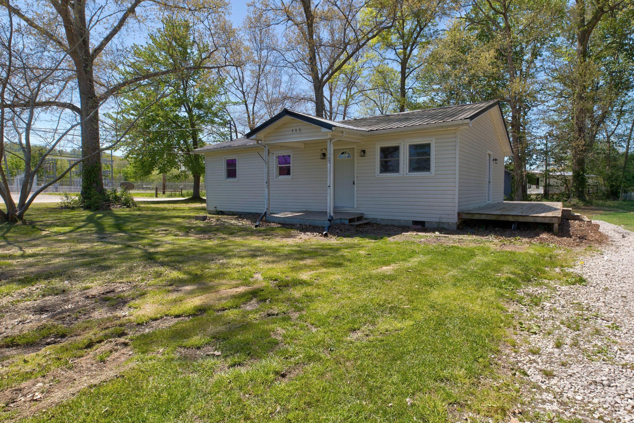 2408 State Highway 1050 Property Photo 4