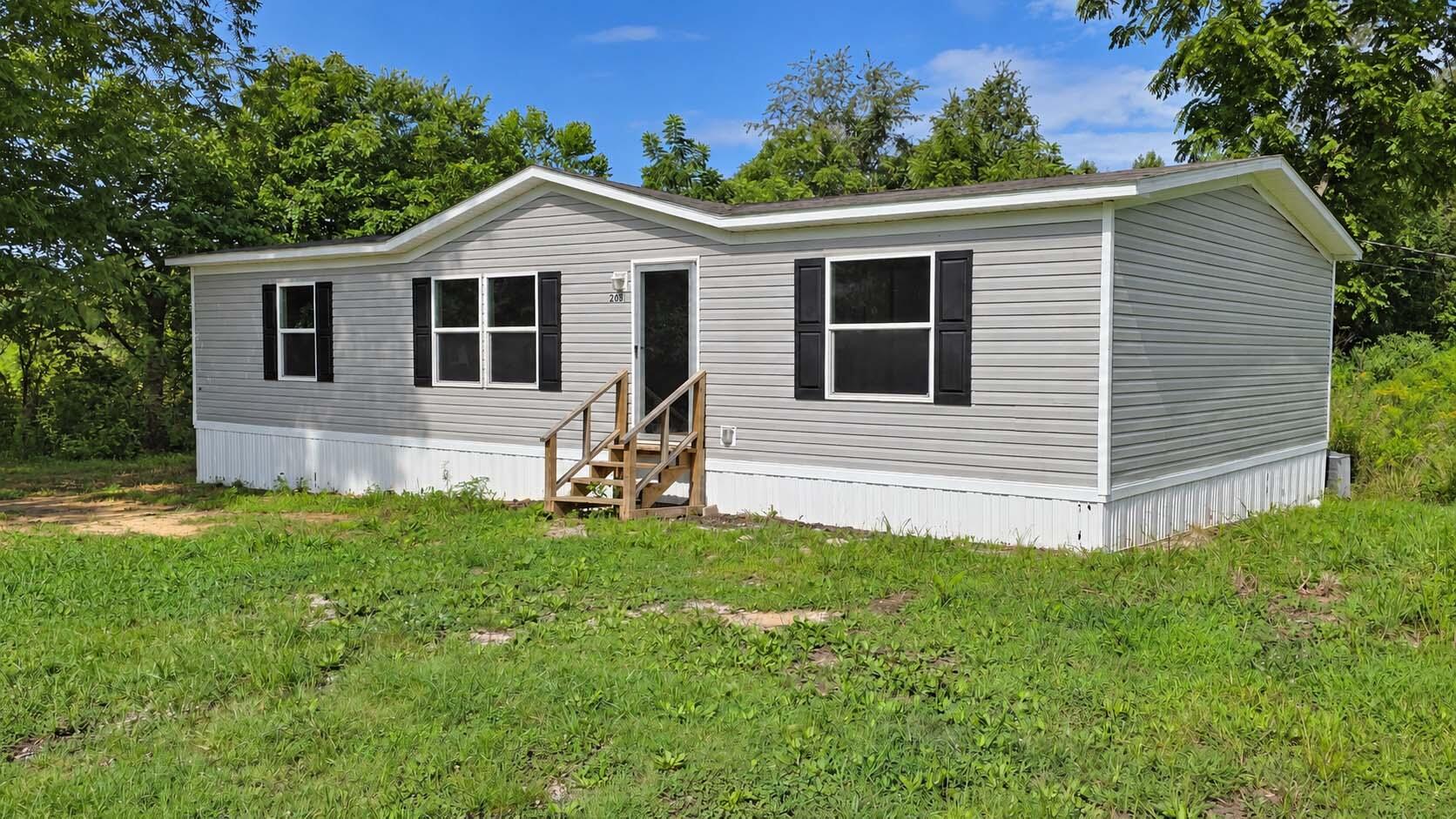 2031 Louden Road Property Photo 1