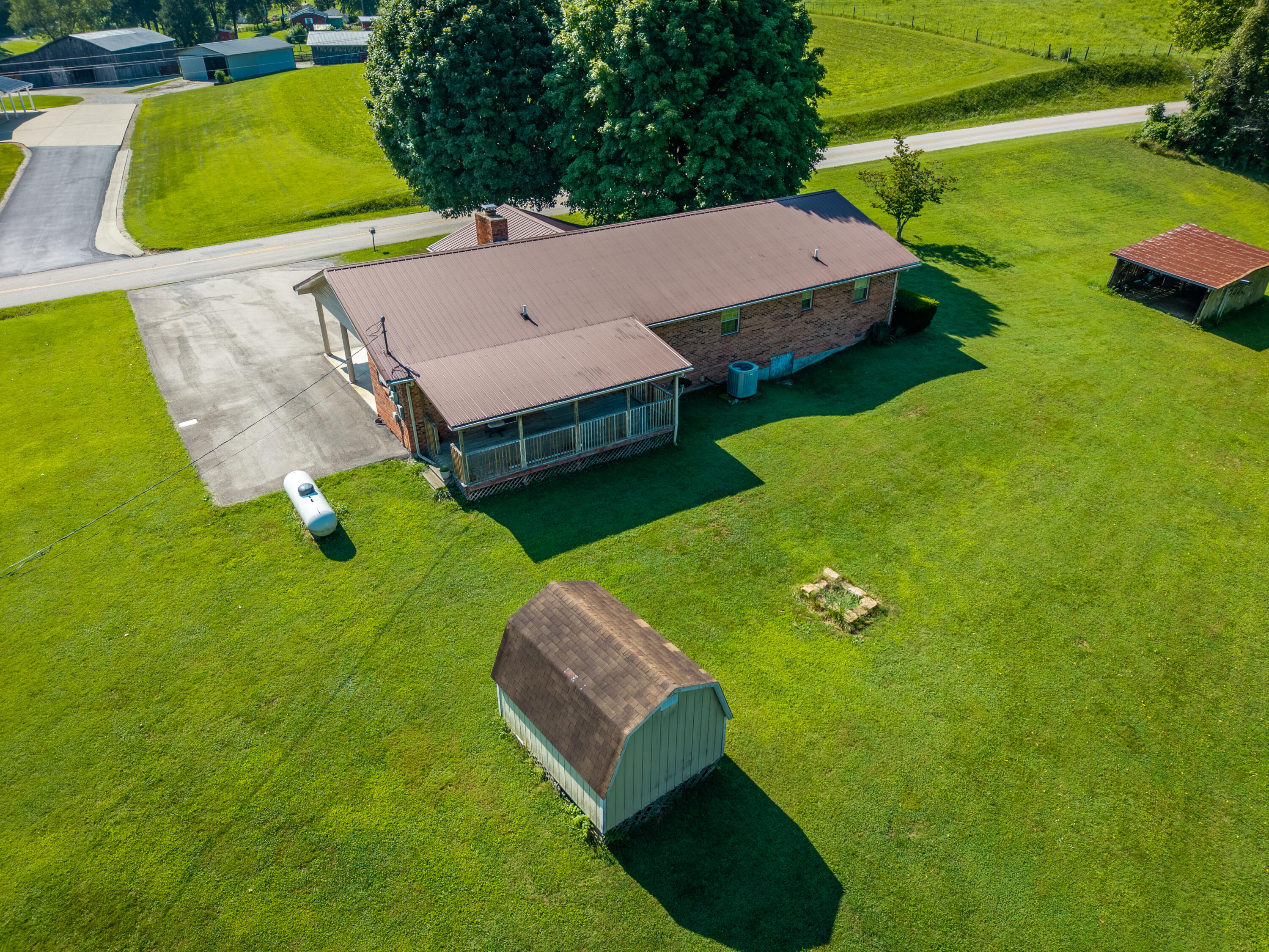415 Ky-772 Property Photo 5