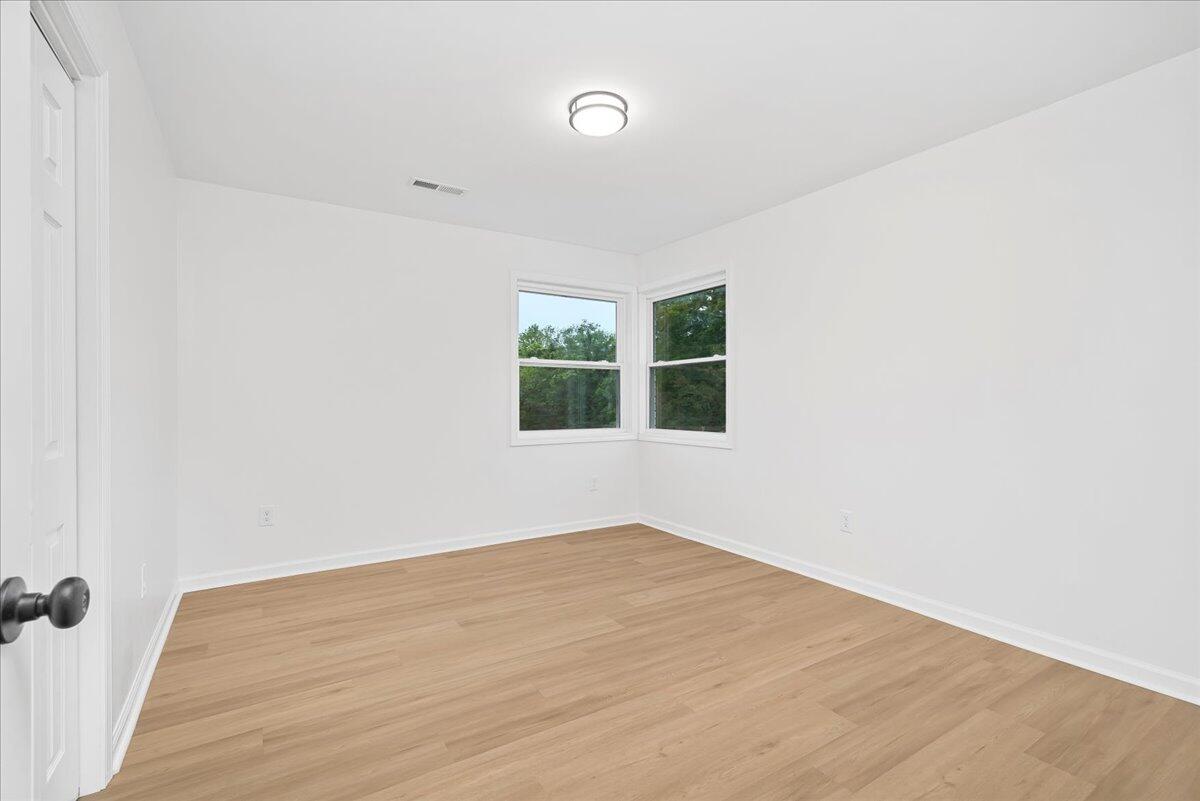 210 Helm Street Property Photo 19