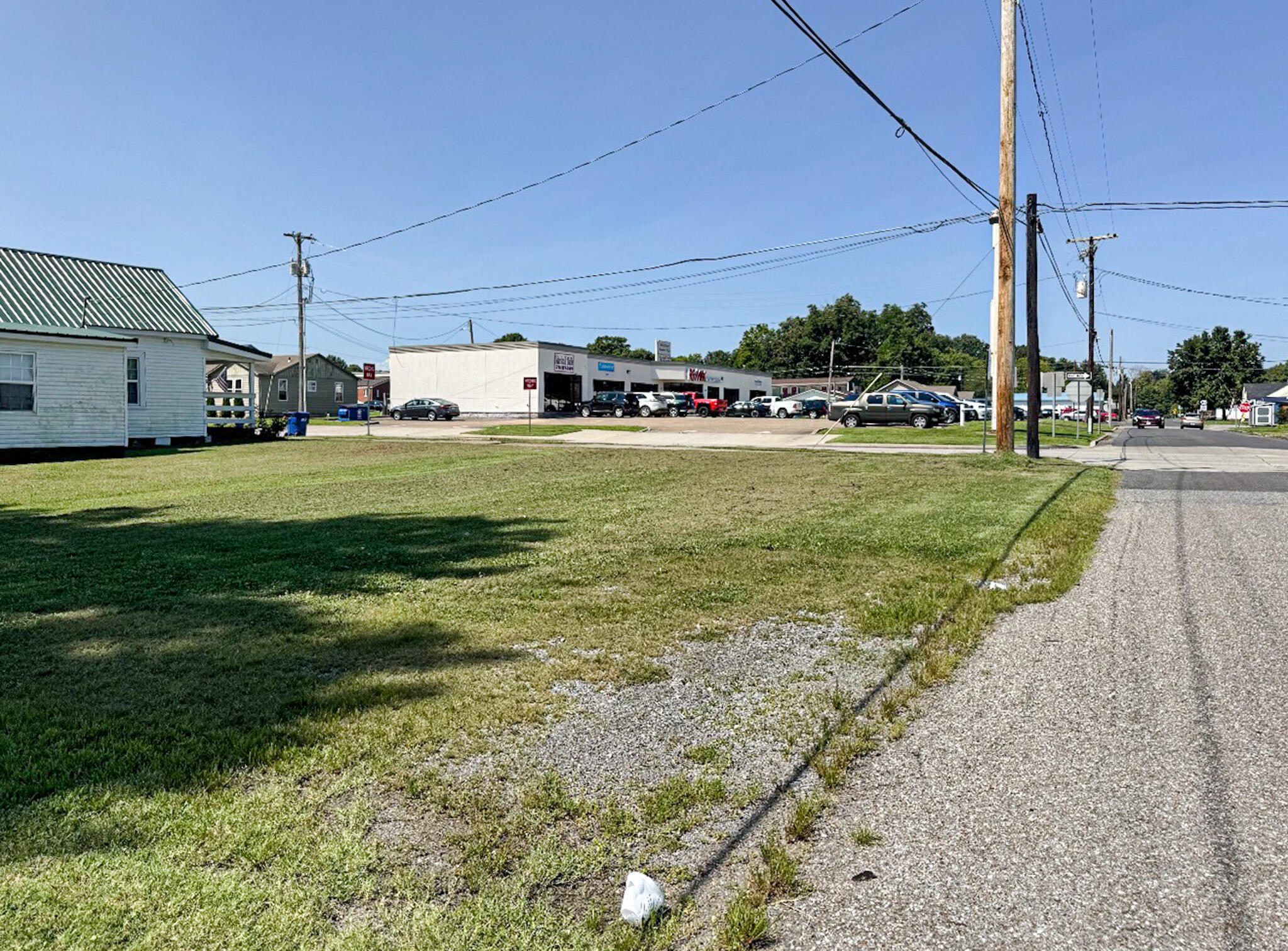801 Poplar Property Photo 3