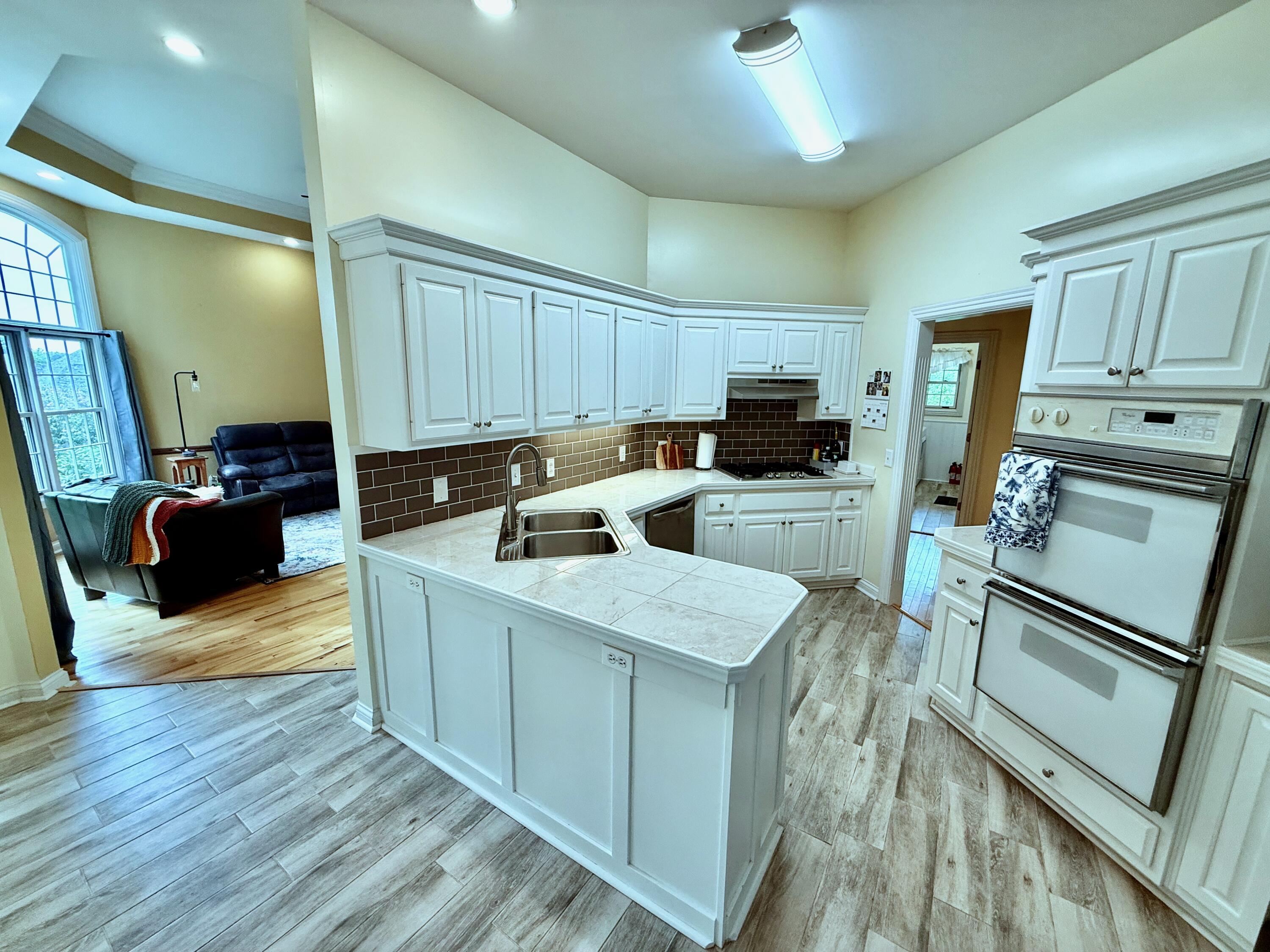 243 Crown Point Drive Property Photo 19