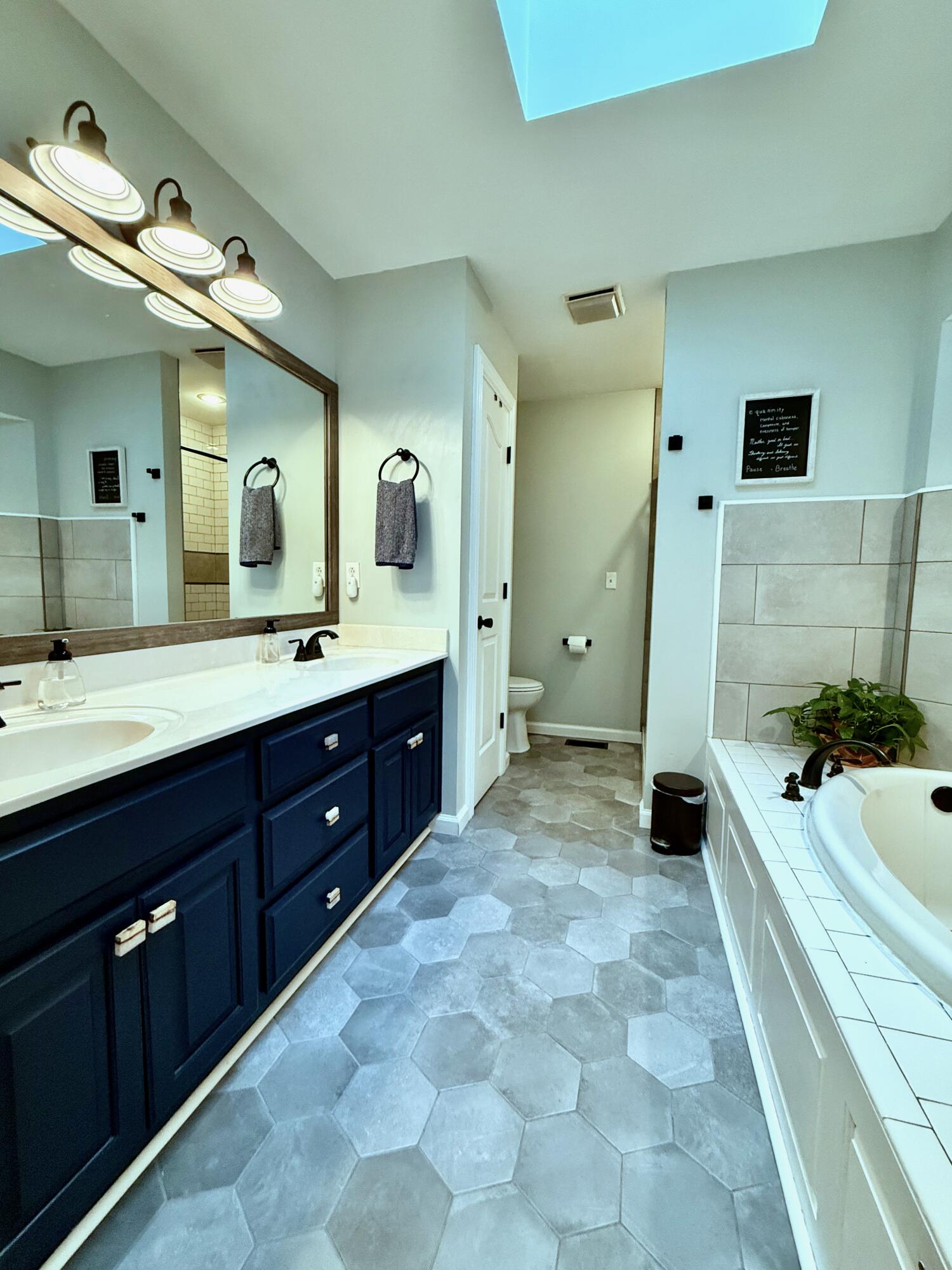243 Crown Point Drive Property Photo 29