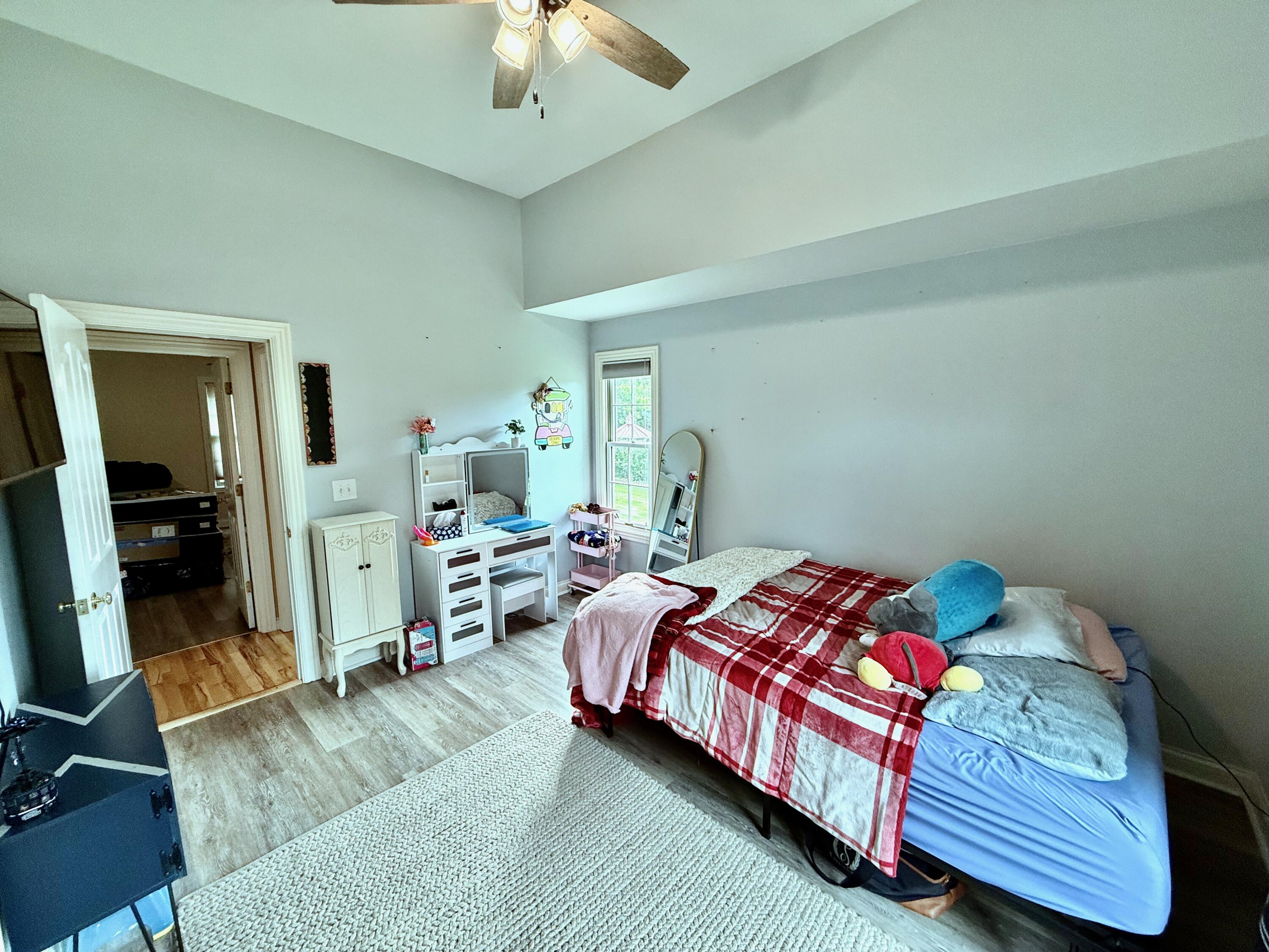 243 Crown Point Drive Property Photo 40