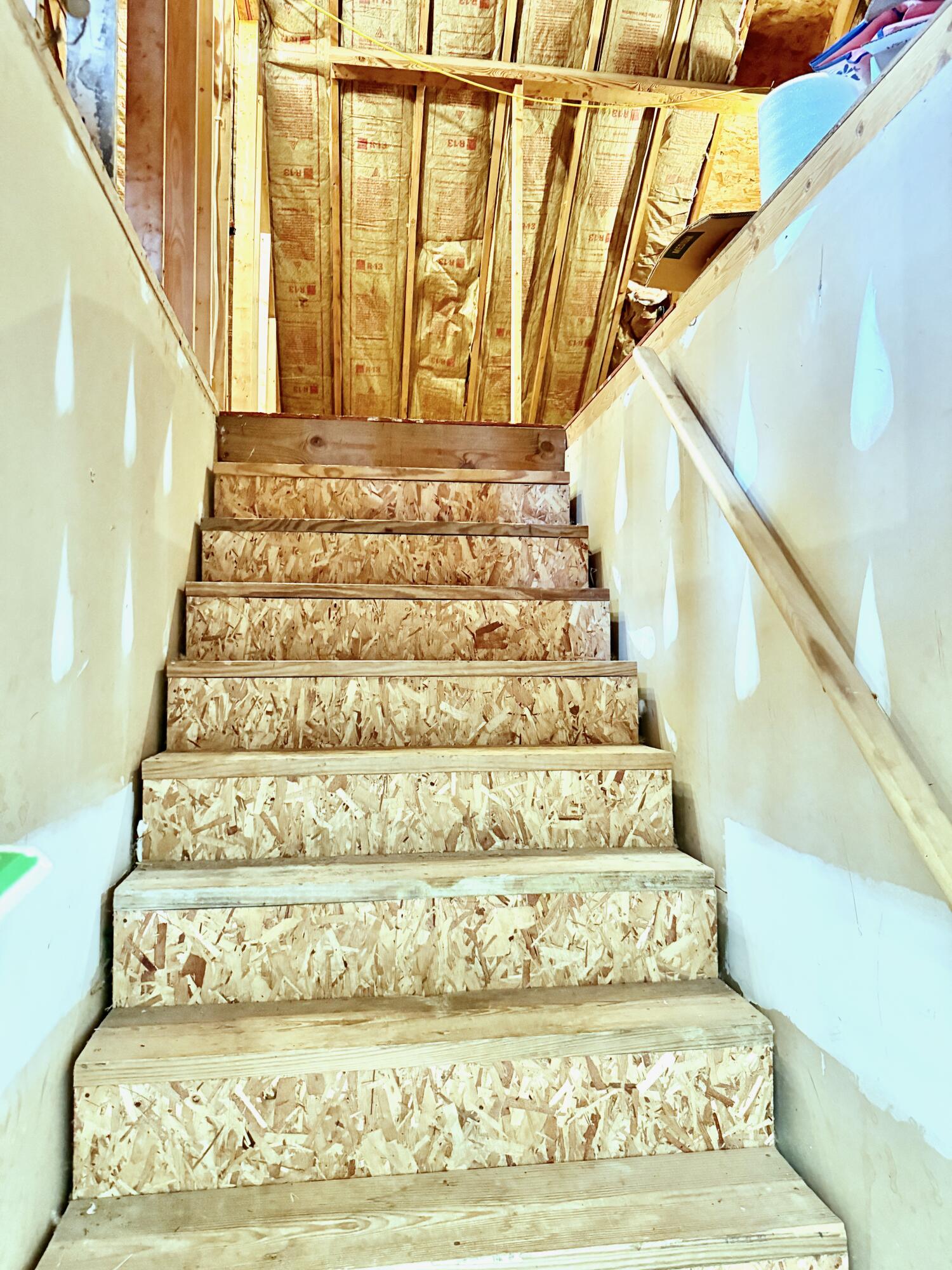 243 Crown Point Drive Property Photo 45