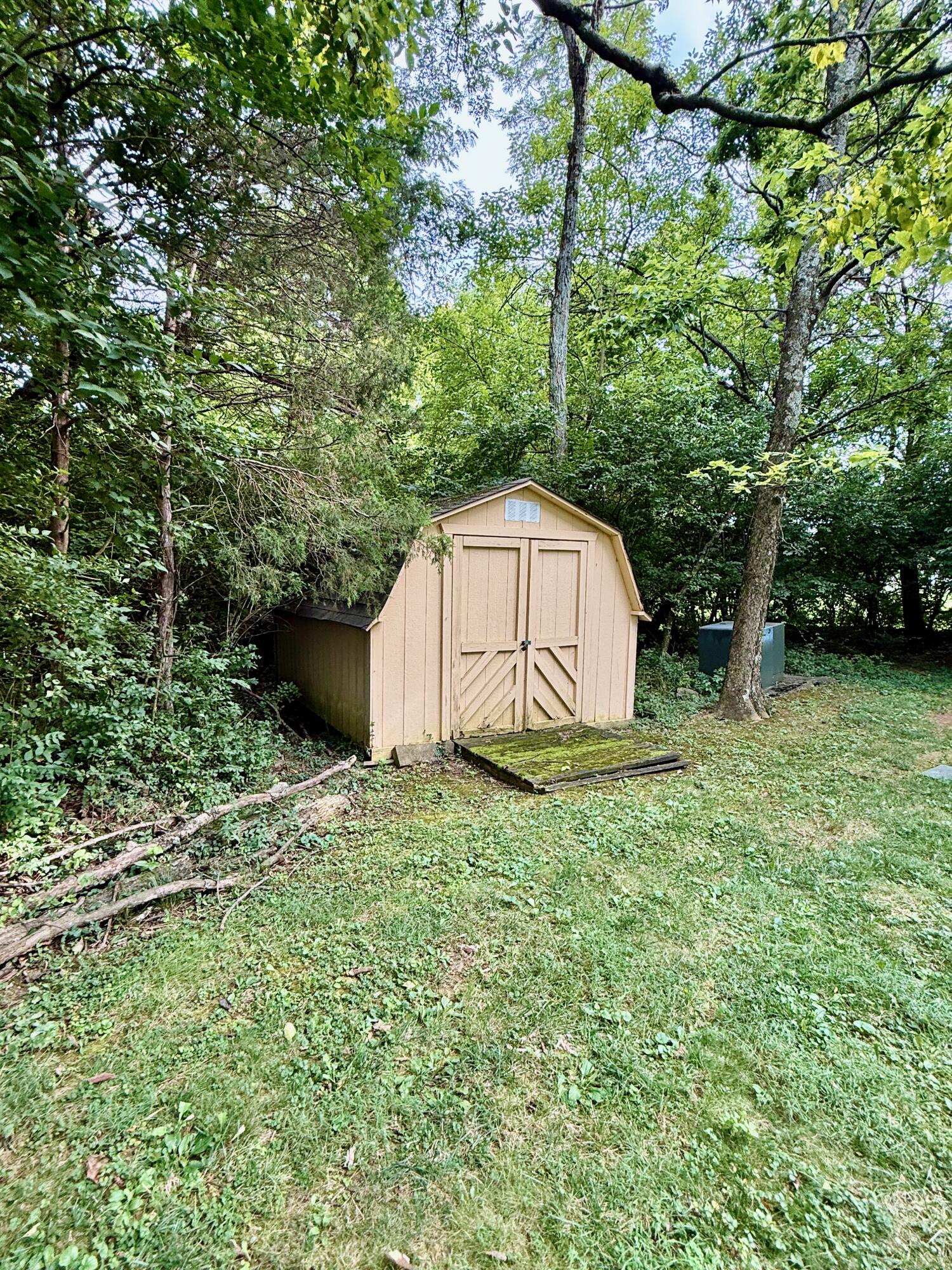 243 Crown Point Drive Property Photo 69