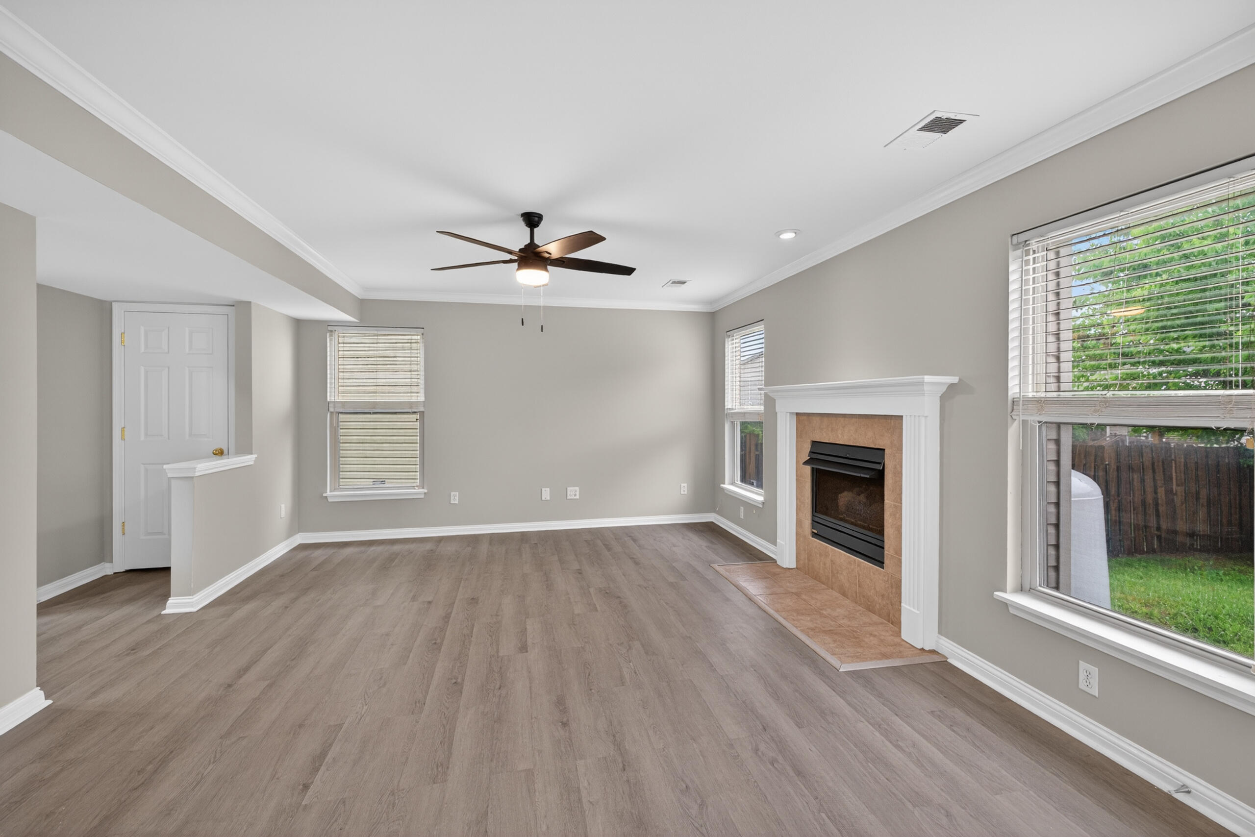 3008 Adwalton Road Property Photo 6