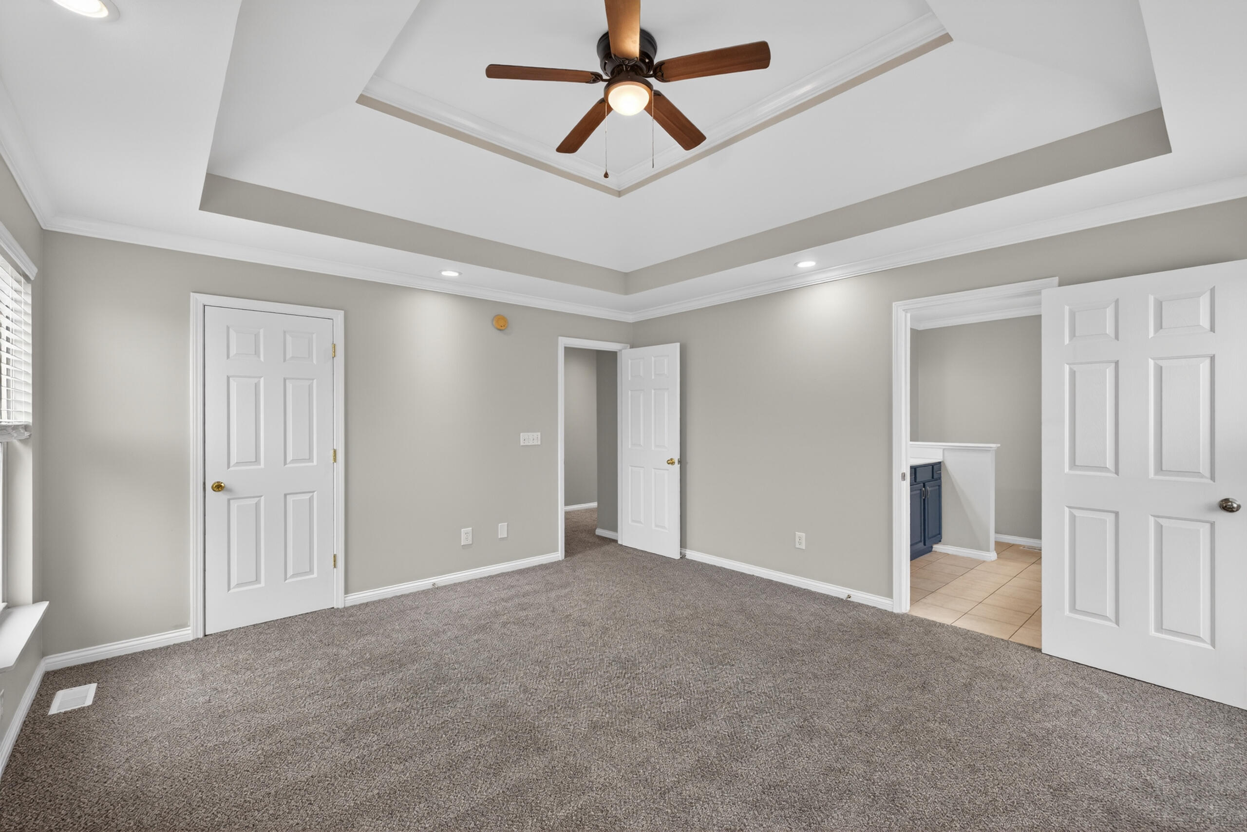 3008 Adwalton Road Property Photo 16