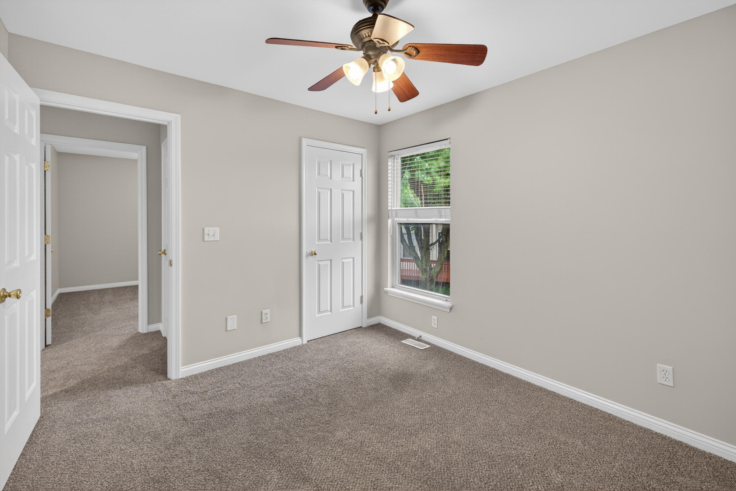 3008 Adwalton Road Property Photo 22