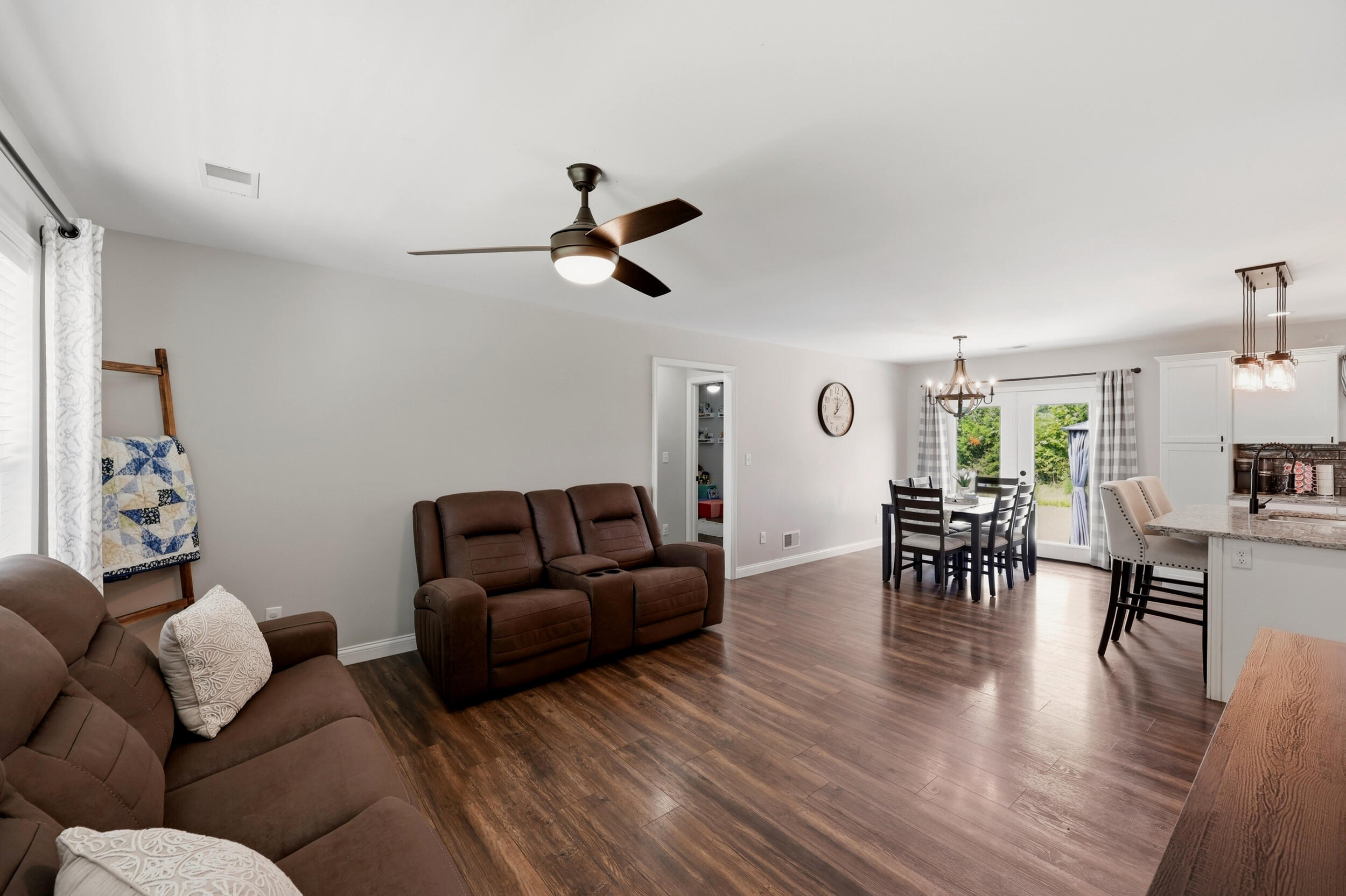 475 Flint Road Property Photo 5