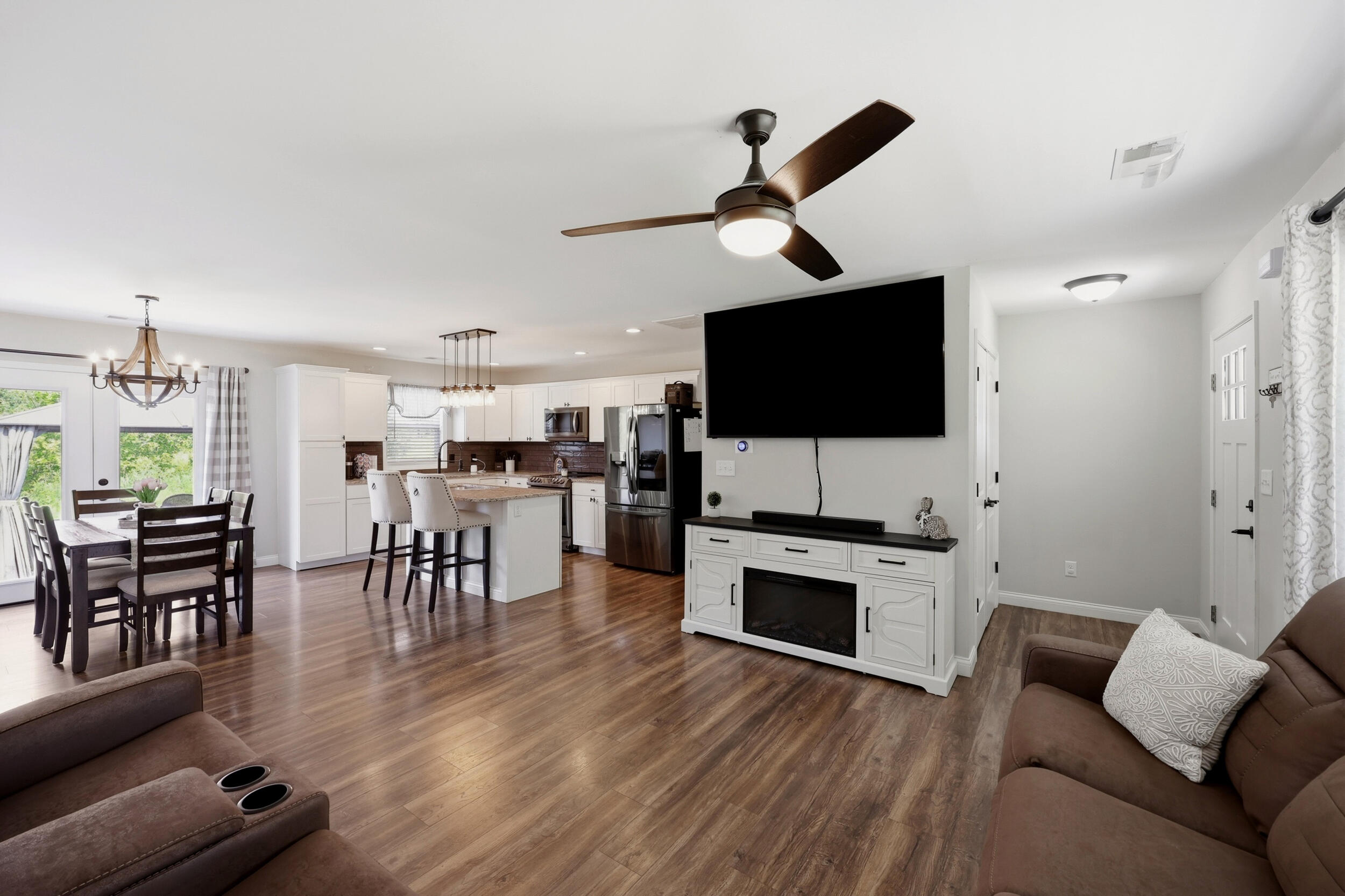 475 Flint Road Property Photo 6