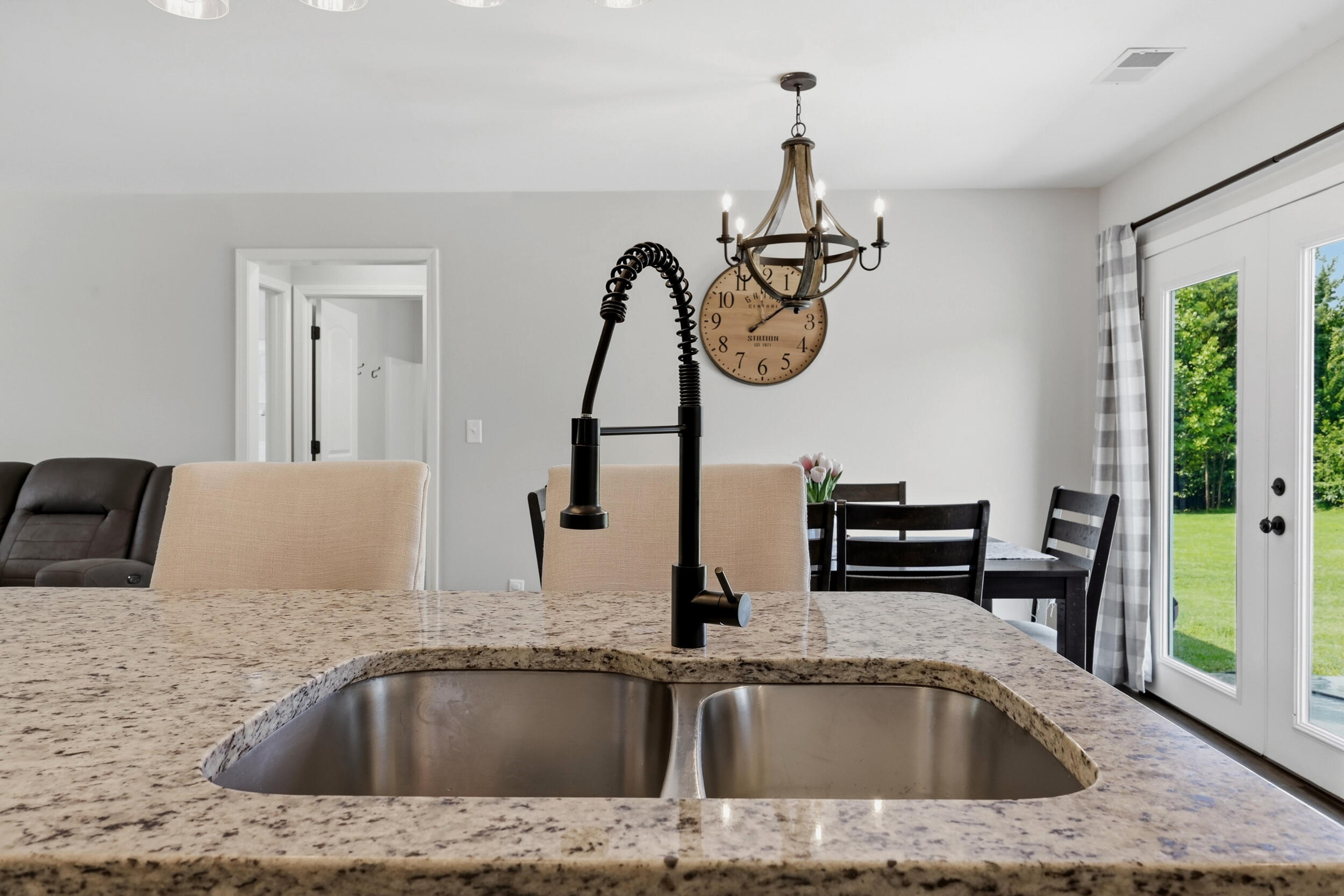 475 Flint Road Property Photo 14
