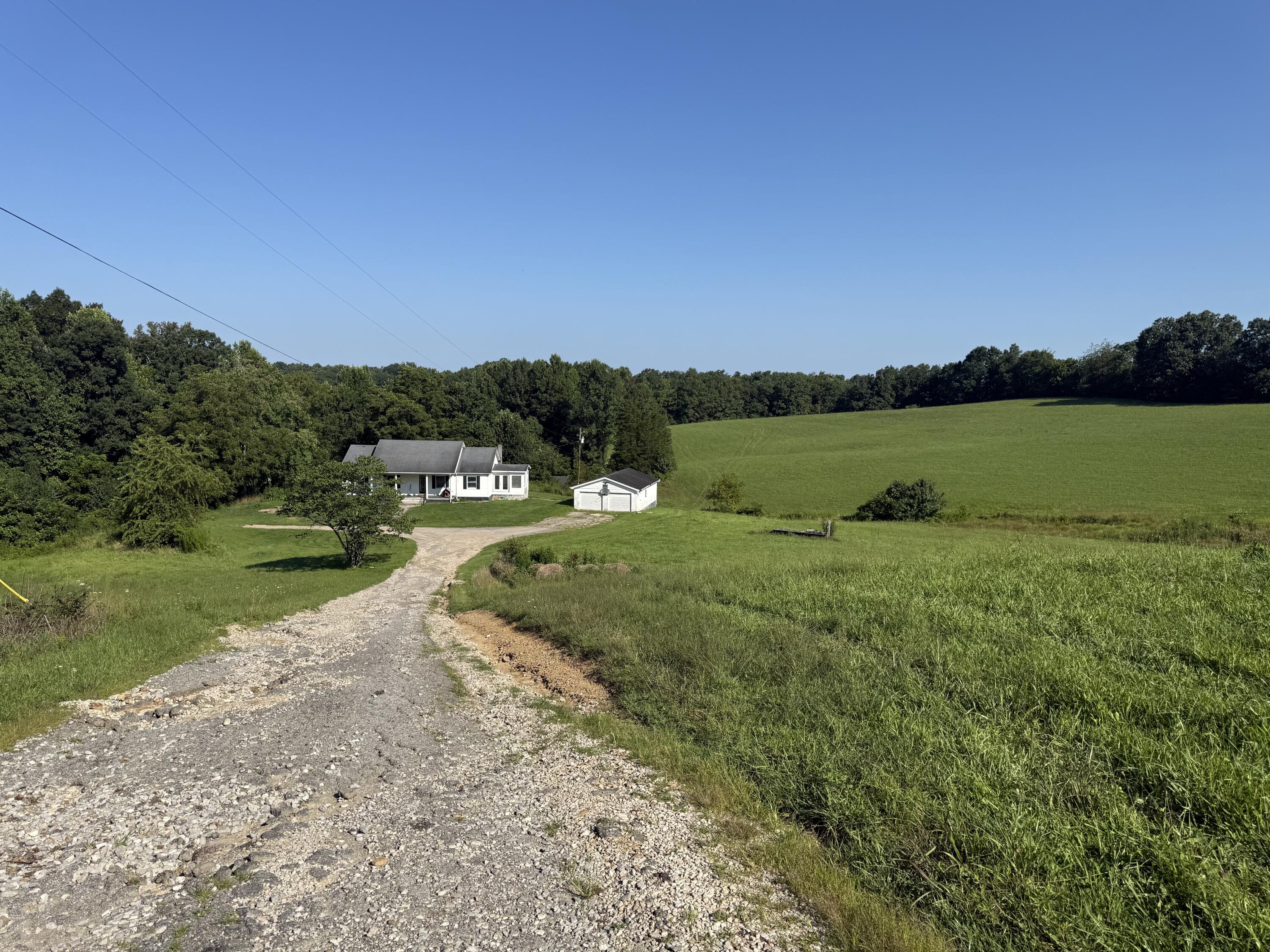 101 Steele Lane Property Photo 4