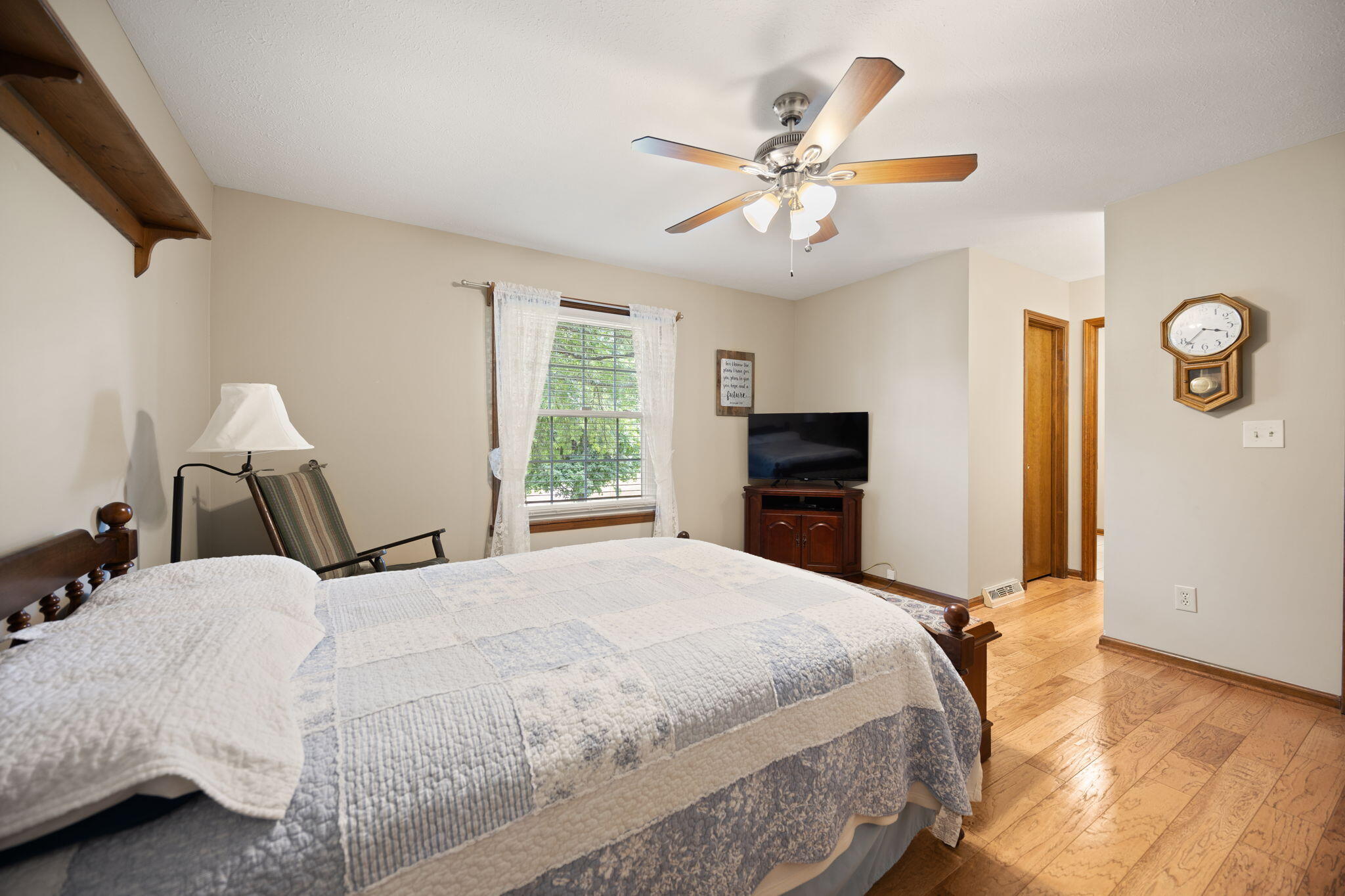 310 Quail Run Road Property Photo 14