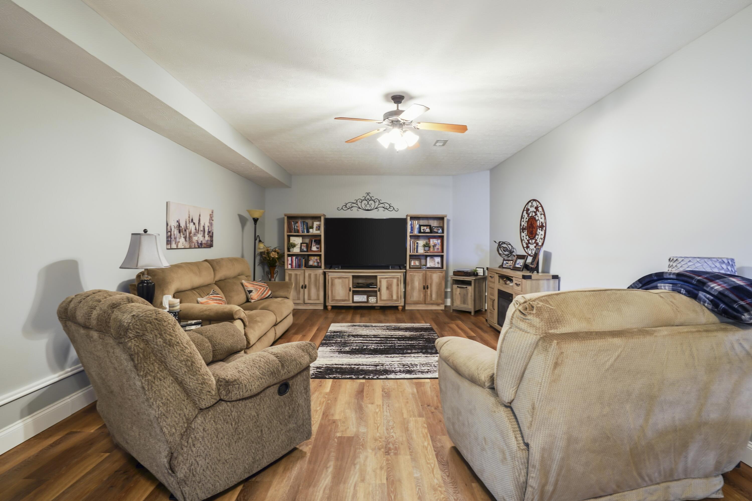 604 Whisper Woods Drive Property Photo 44