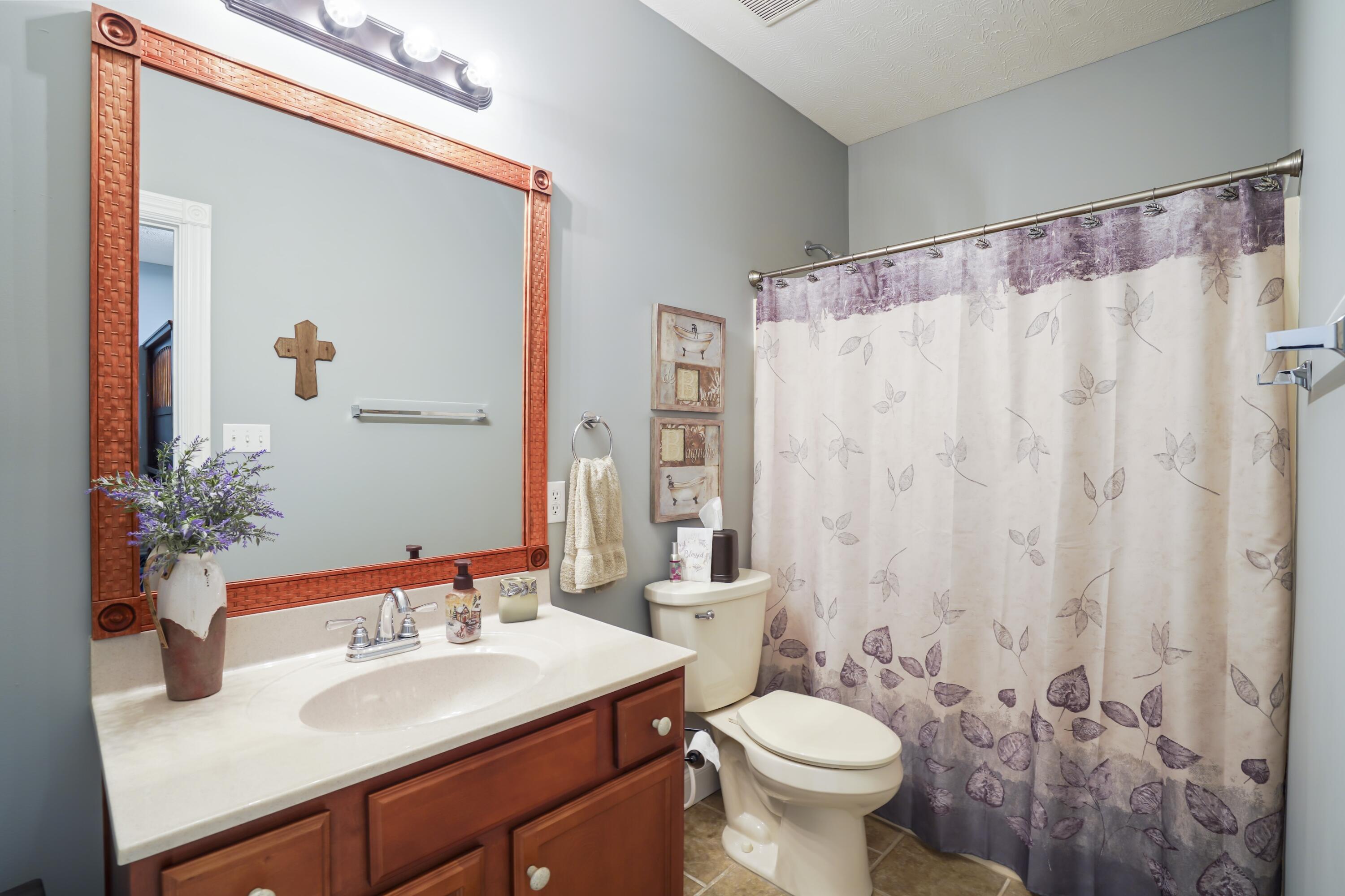 604 Whisper Woods Drive Property Photo 48