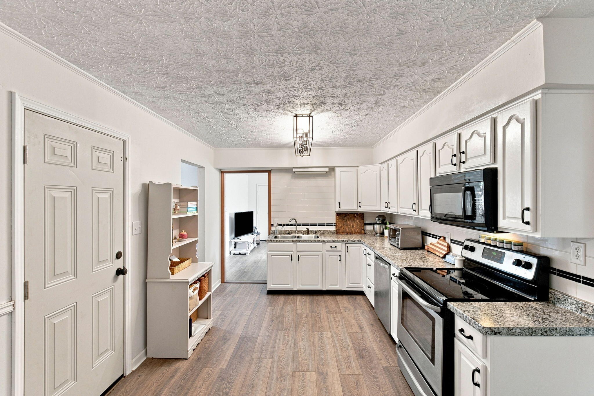 1288 Cherbourg Road Property Photo 10