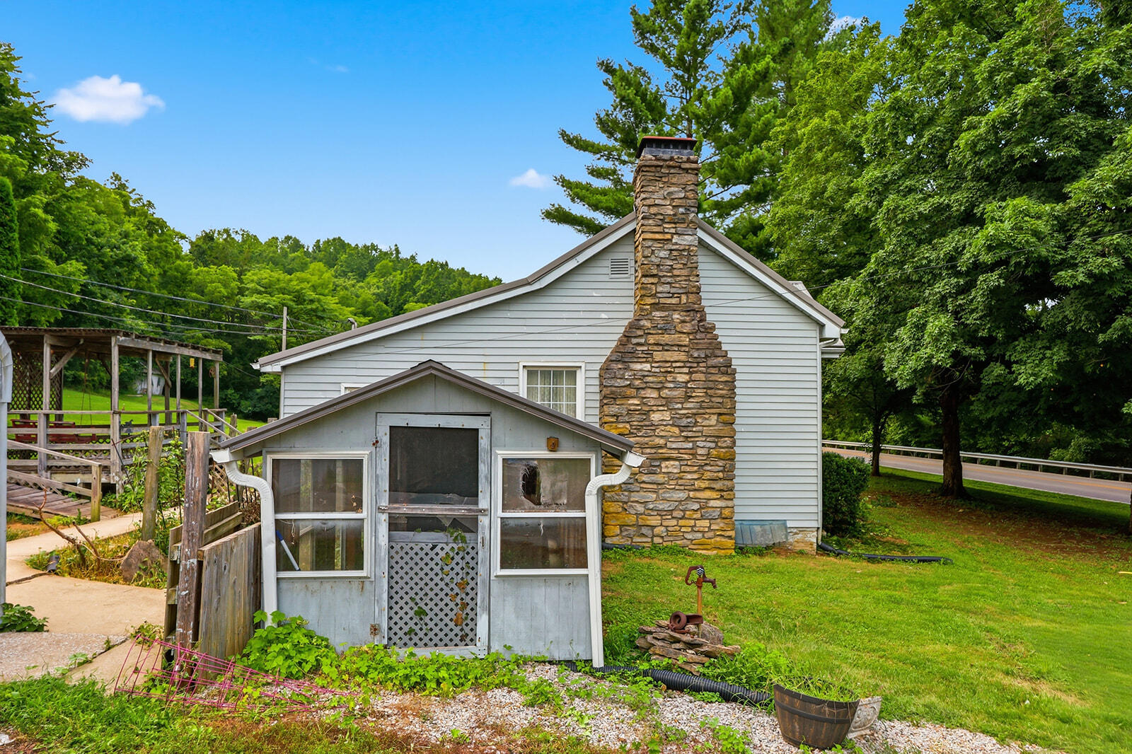 1920 Glensboro Road Property Photo 39