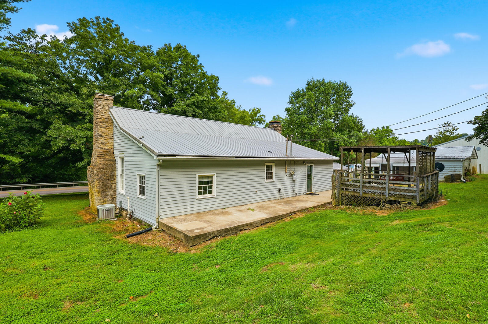 1920 Glensboro Road Property Photo 43