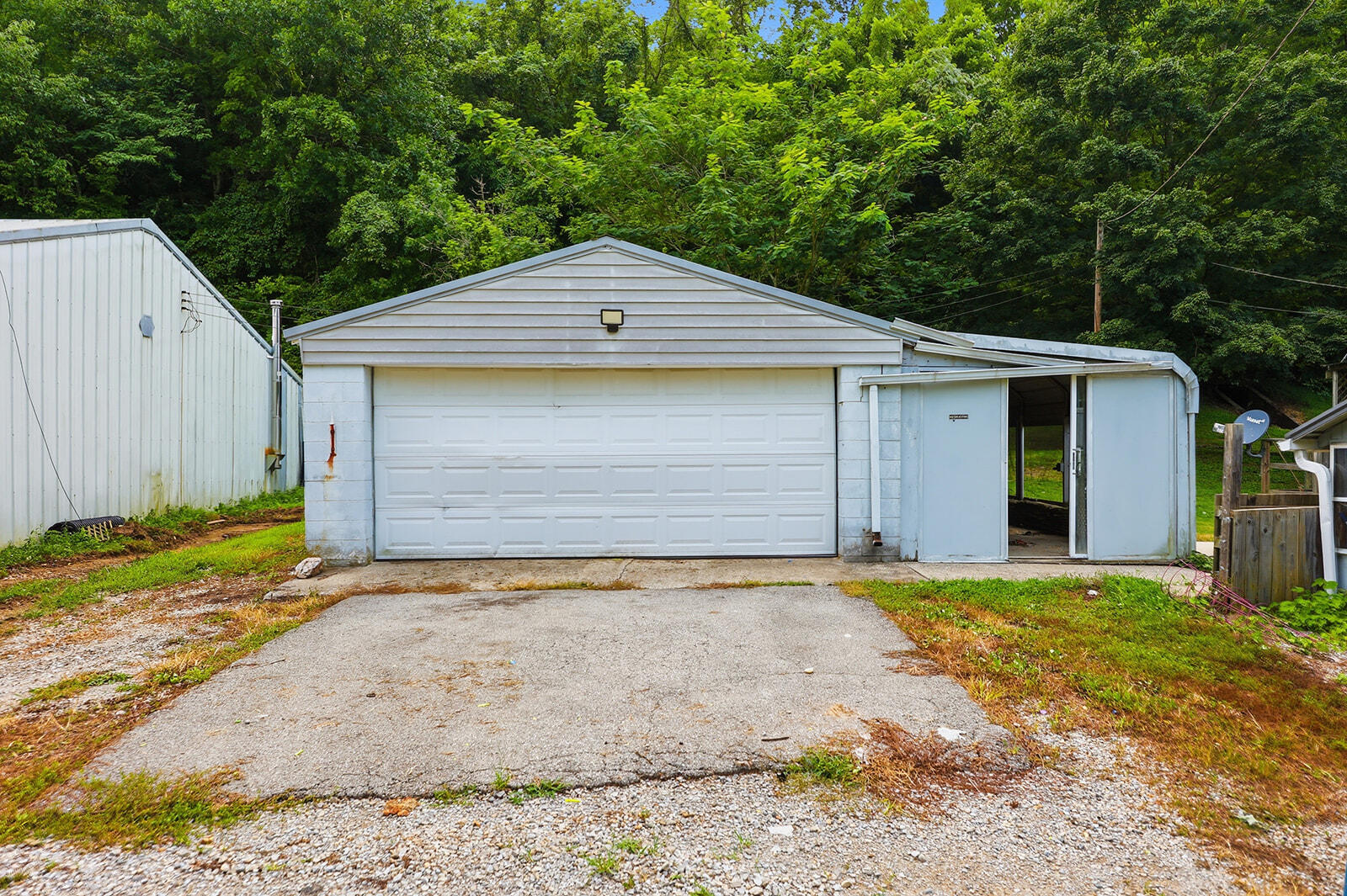 1920 Glensboro Road Property Photo 54
