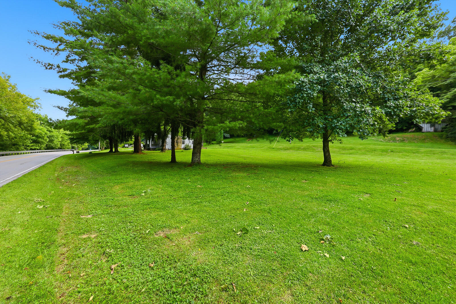1920 Glensboro Road Property Photo 54