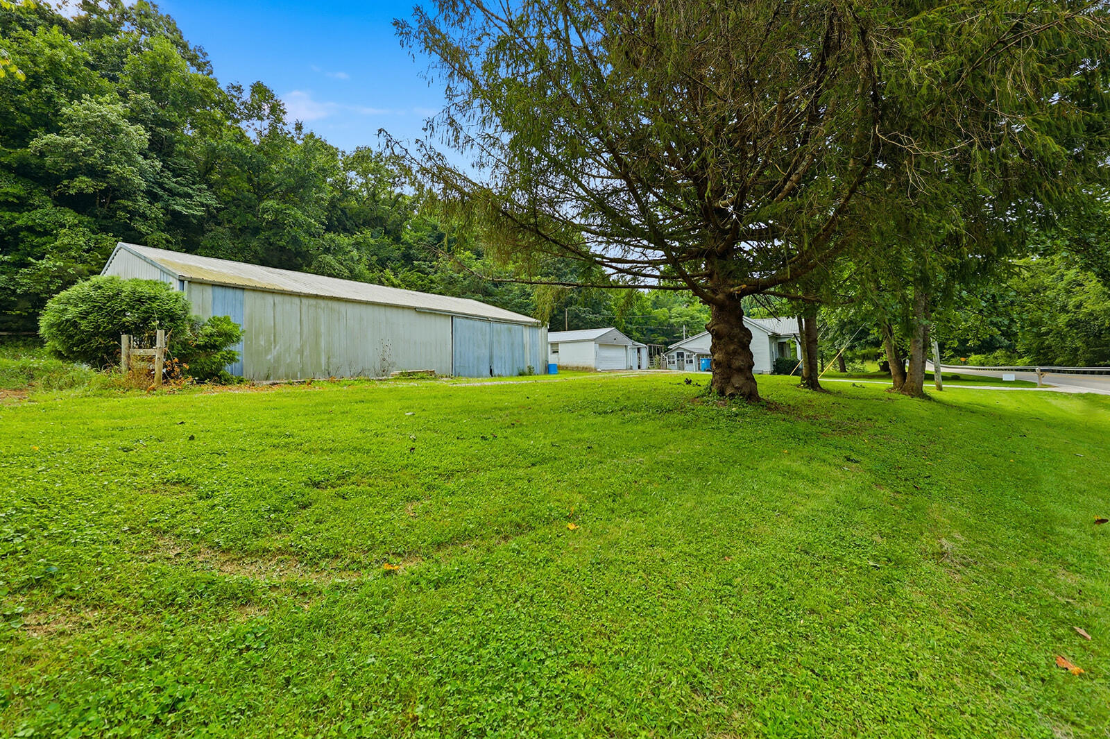 1920 Glensboro Road Property Photo 63