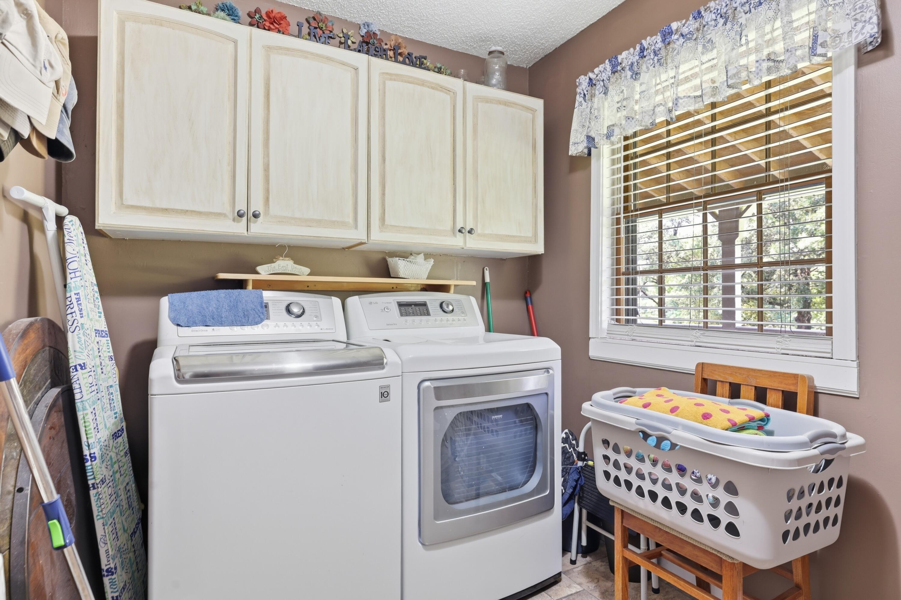 2044 Sharpe School Road Property Photo 33
