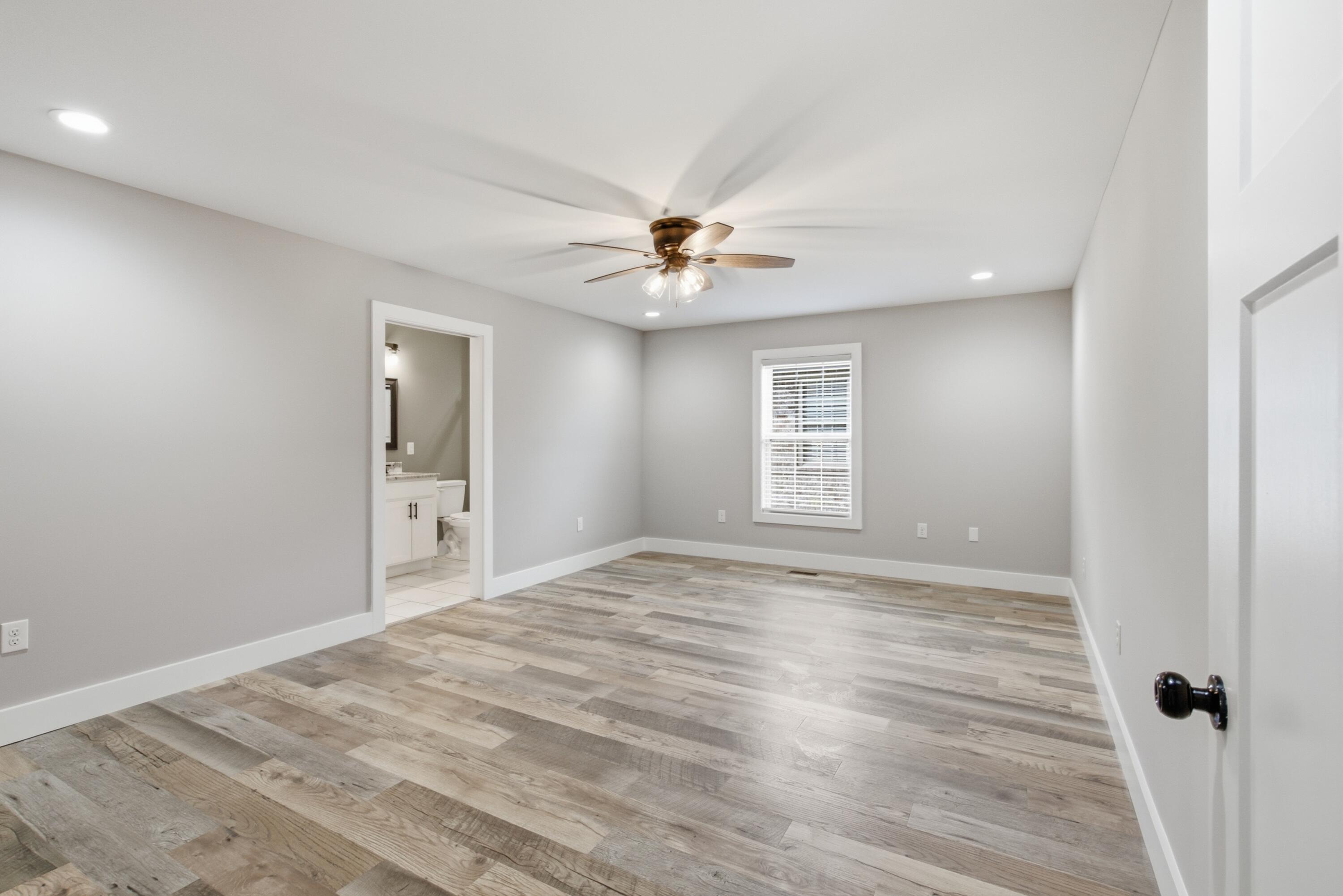 639 Four Winds Drive Property Photo 15