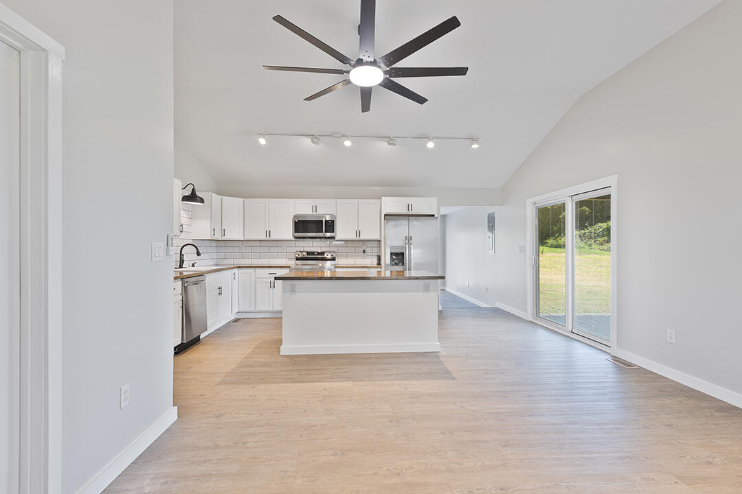 3886 N Stepstone Road Property Photo 5