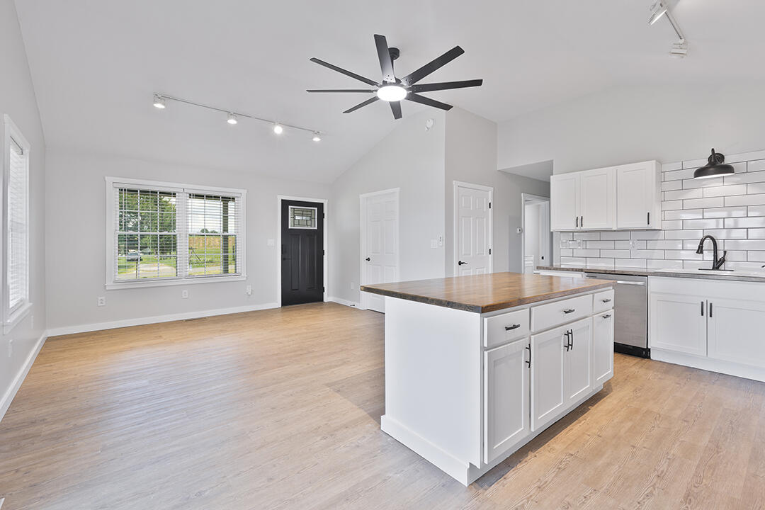 3886 N Stepstone Road Property Photo 13
