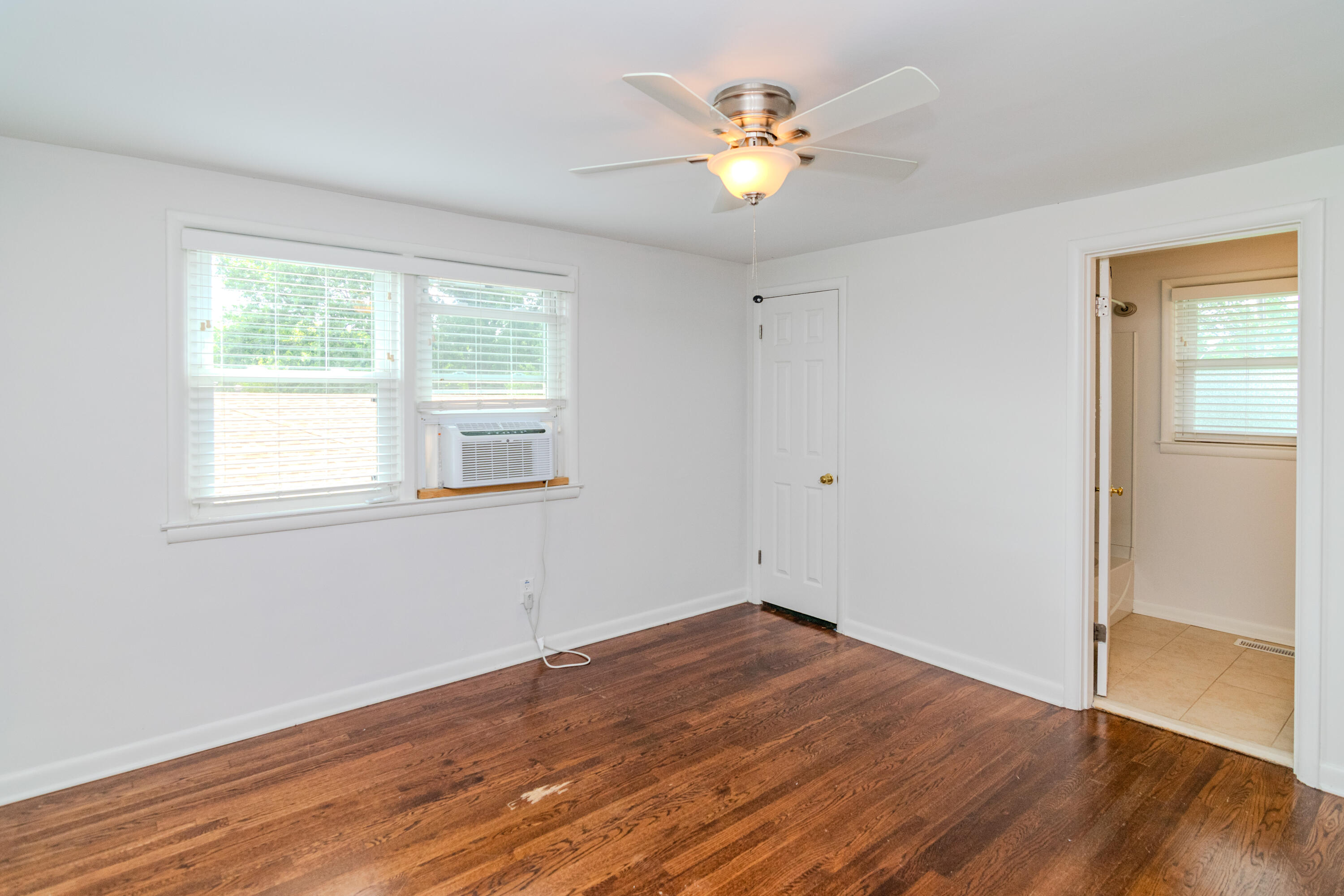 282 Zandale Drive Property Photo 25
