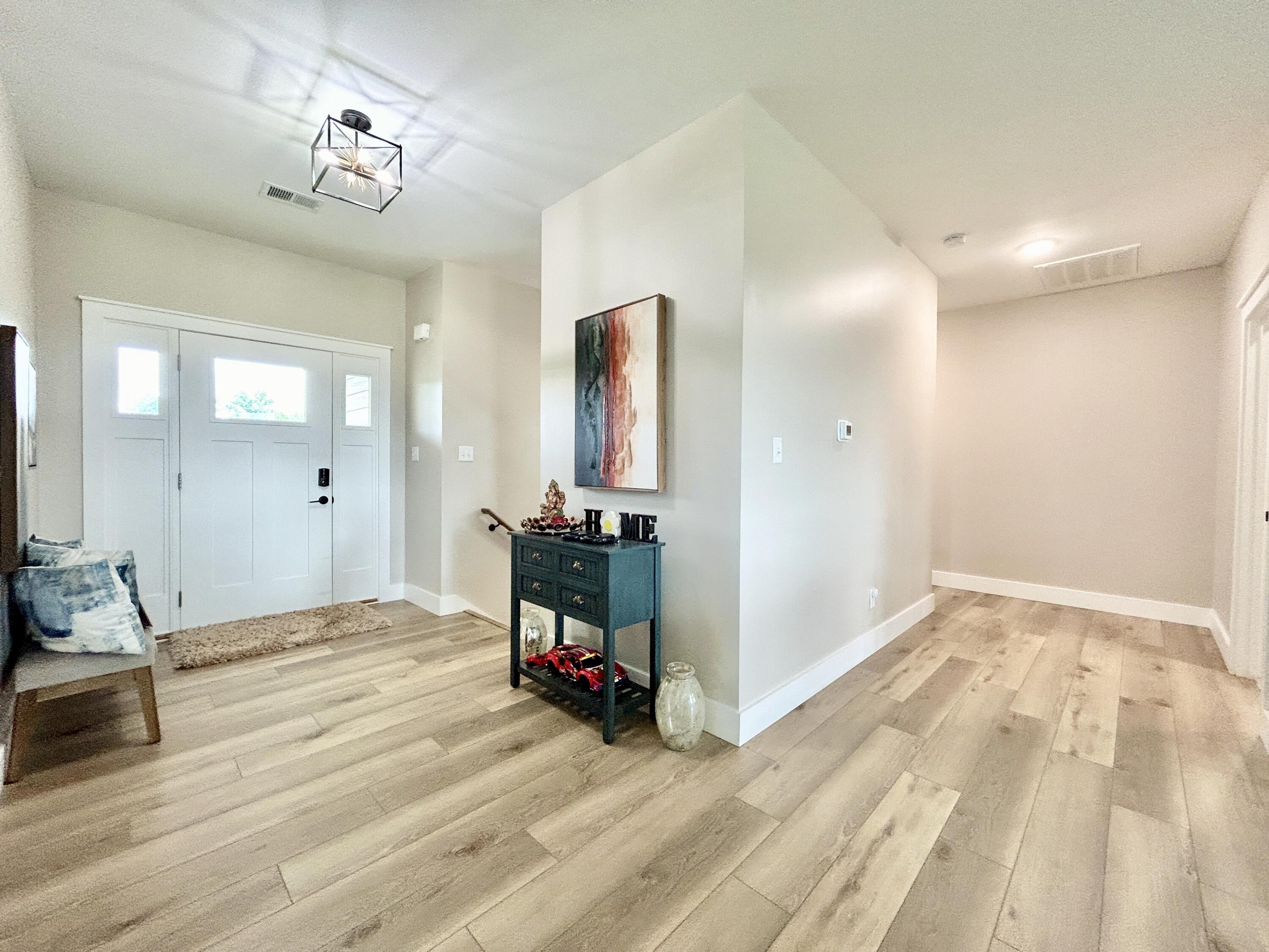 100 Sunrise Path Property Photo 5