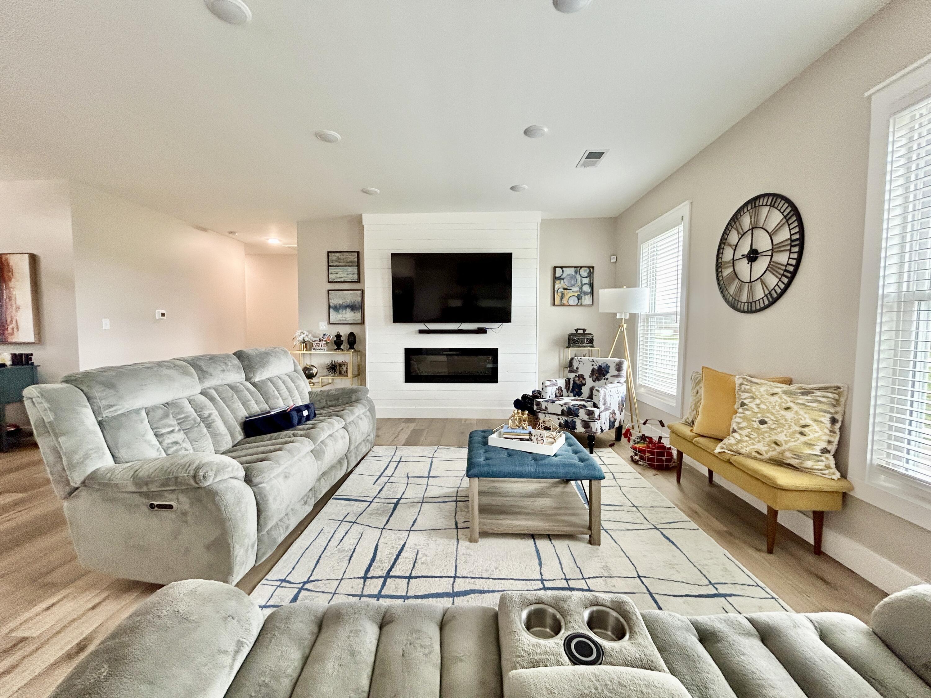 100 Sunrise Path Property Photo 6